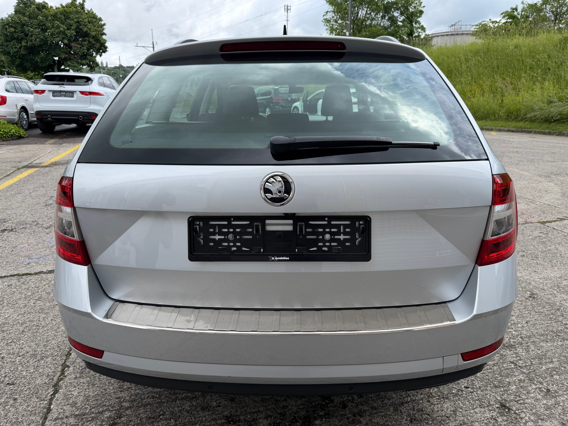 SKODA Octavia Combi 1.6 TDI Ambition DSG-showroom-element-3