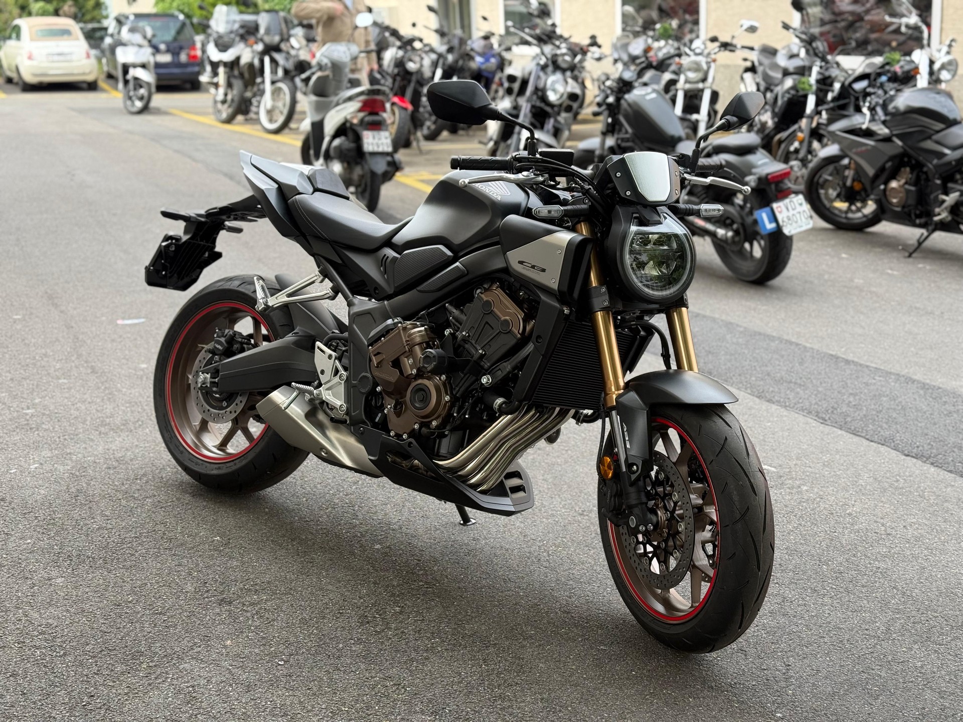 HONDA CB 650 R E-Clutch-image-1