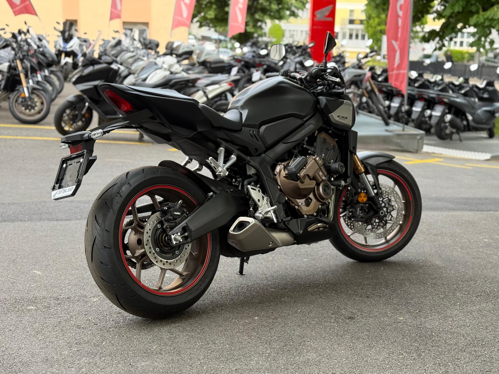 HONDA CB 650 R E-Clutch-image-6