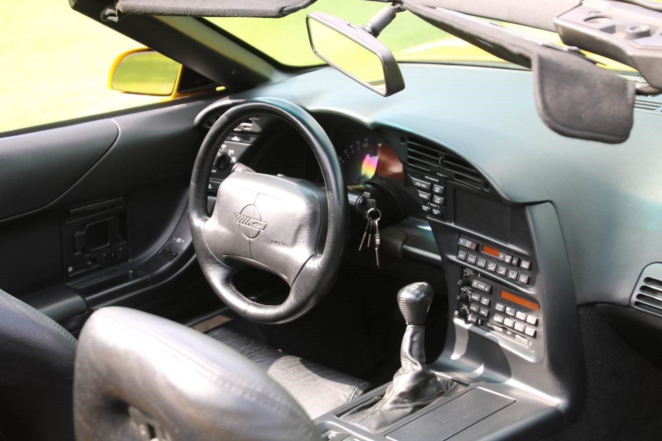 CHEVROLET Corvette C4 LT1 Convertible 6-speed ZF manual 306 PS-image-10