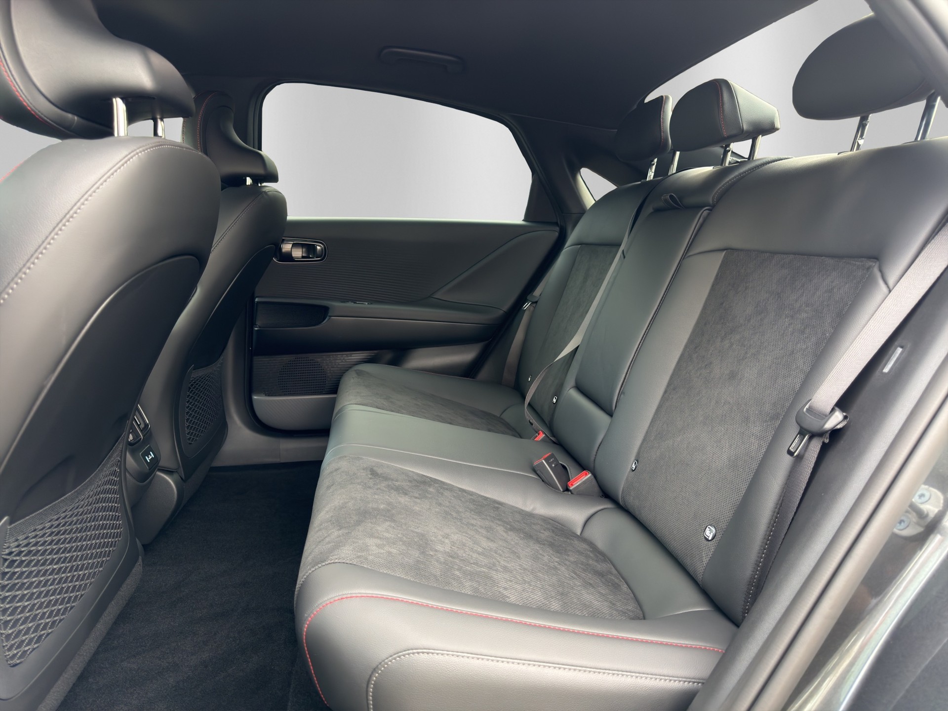 HYUNDAI IONIQ 6 4WD N Line 84 kWh Sunroof-image-10