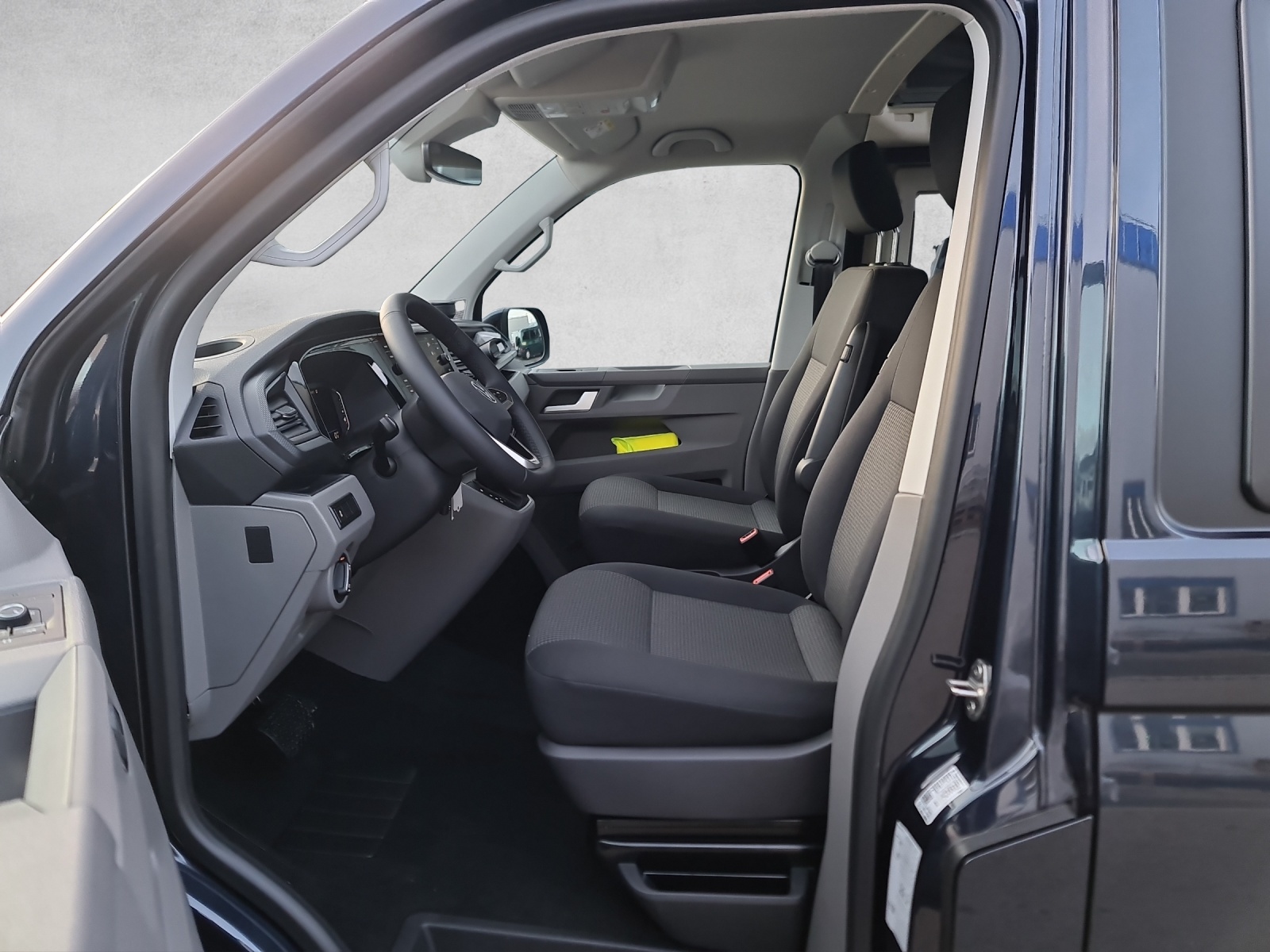 WESTFALIA T6.1 Club Joker CITY 2.0TDI 4M-image-11