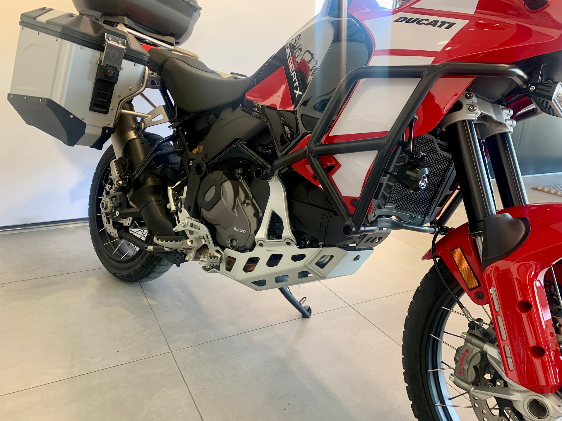 DUCATI Desert X-image-7