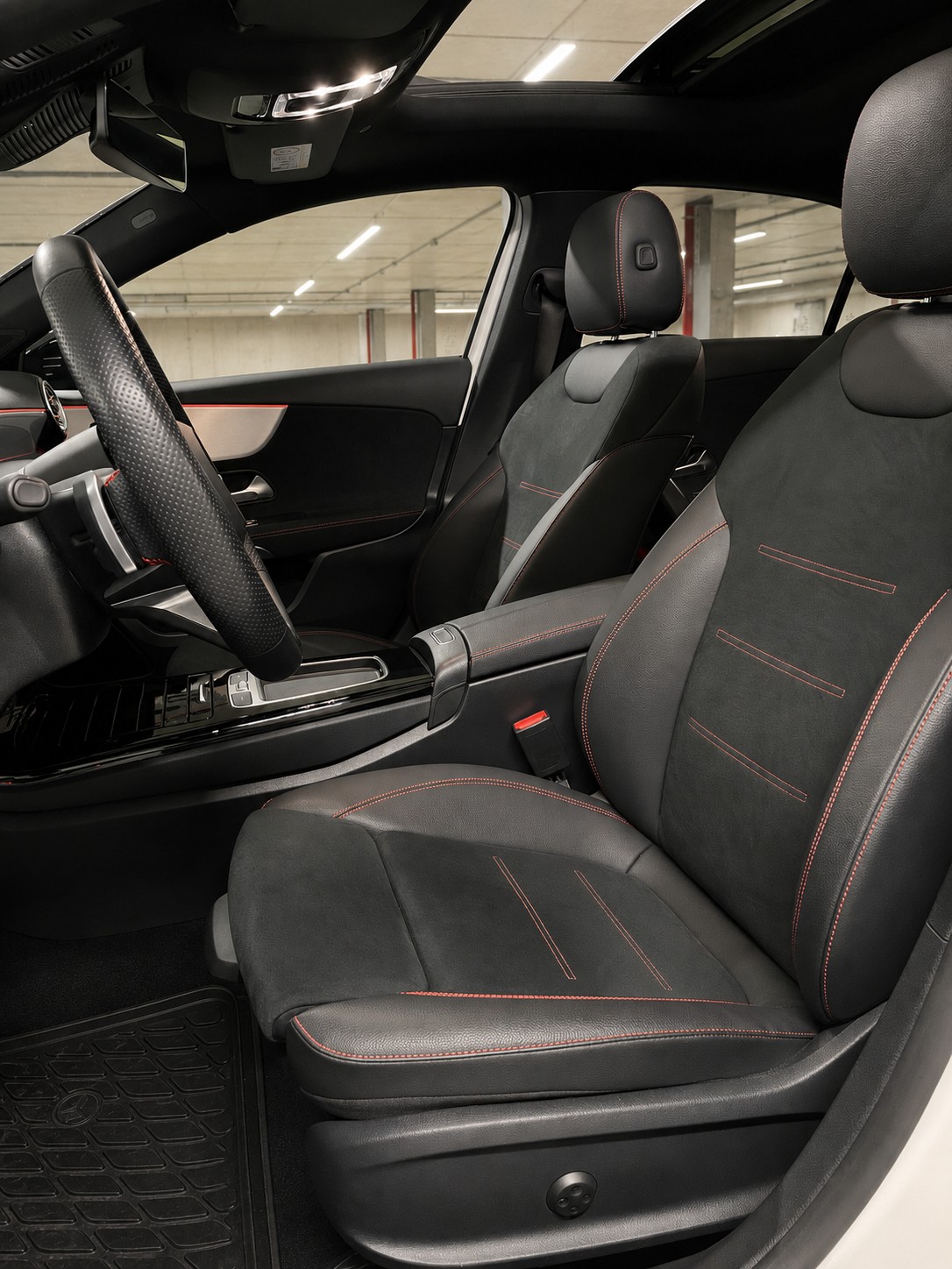 MERCEDES-BENZ A 220 4Matic 8G-DCT-image-12