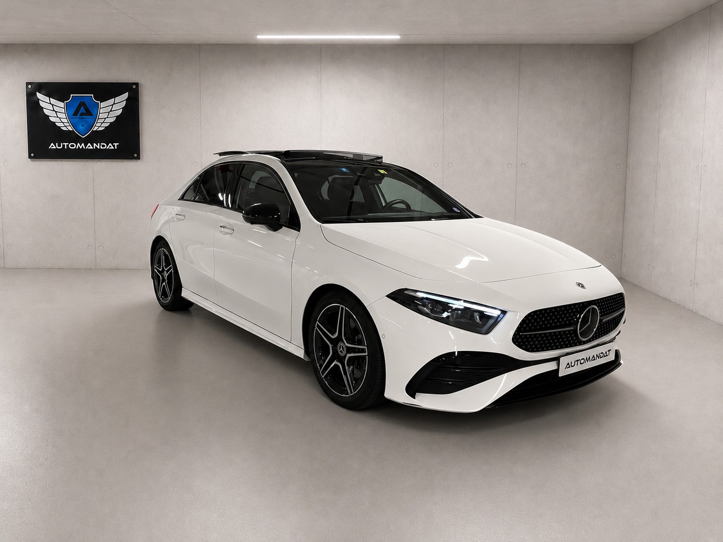 MERCEDES-BENZ A 220 4Matic 8G-DCT-image-6