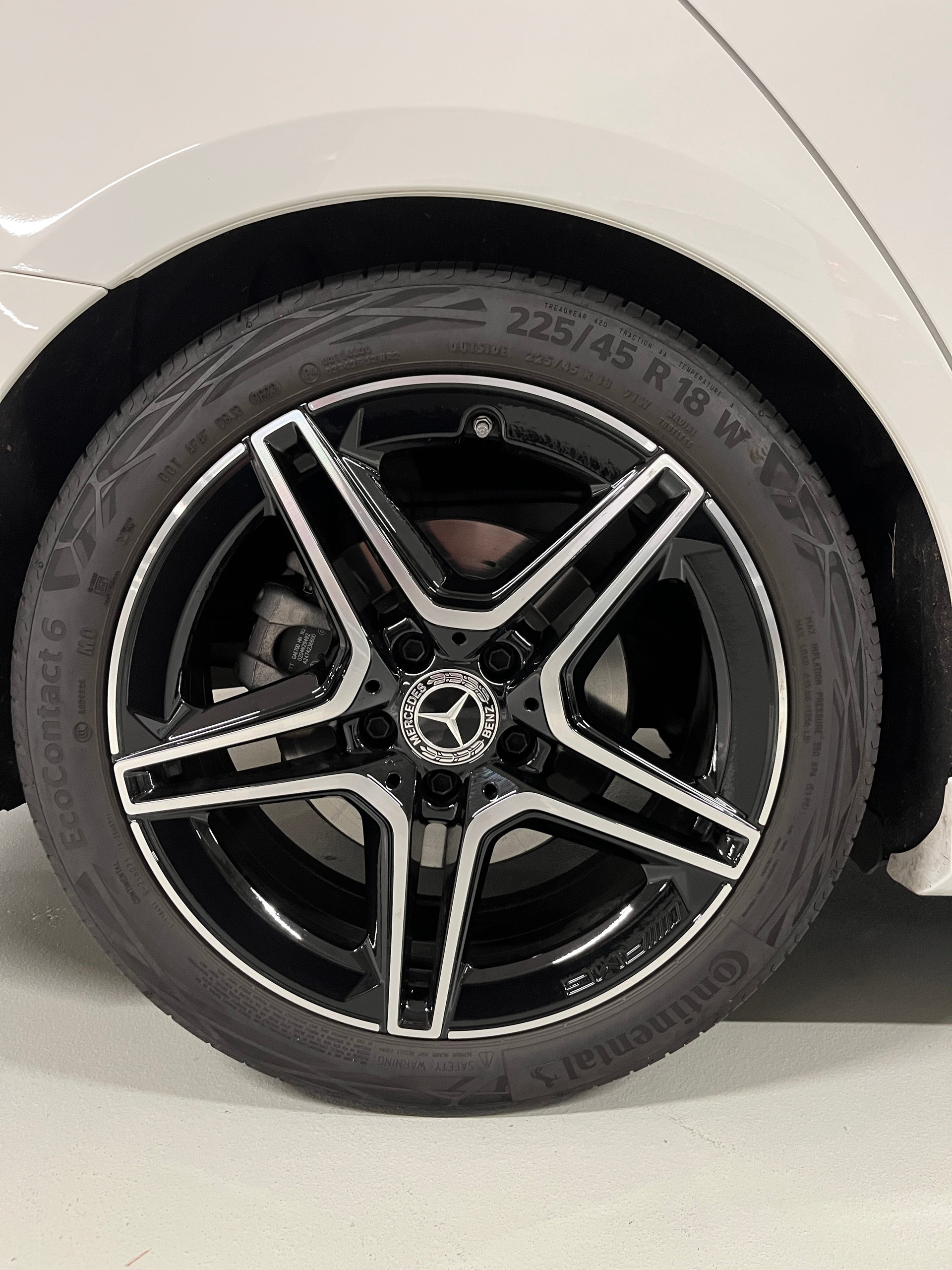 MERCEDES-BENZ A 220 4Matic 8G-DCT-image-29