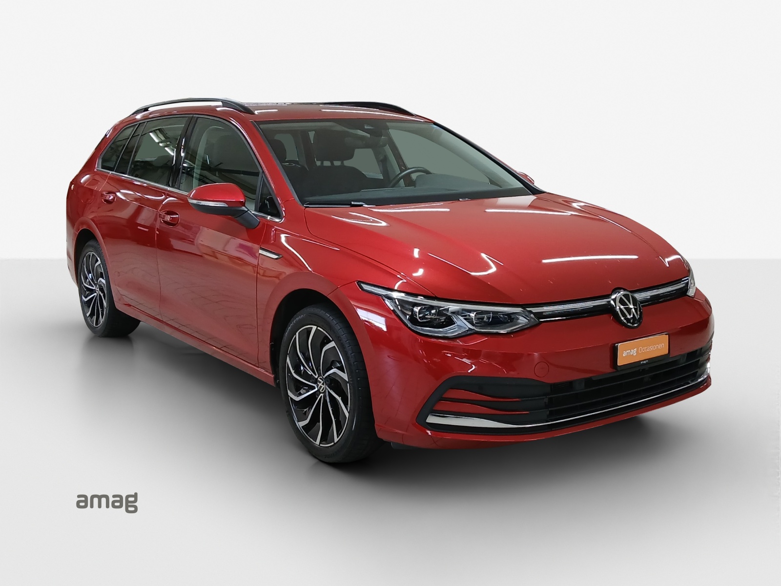 VW Golf Variant 2.0 TSI Style DSG 4Motion-image-5