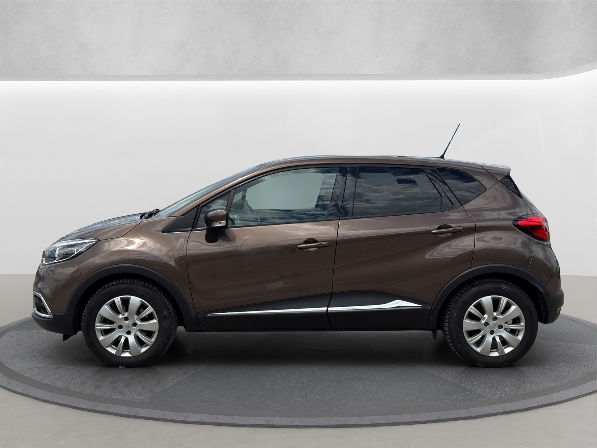 RENAULT Captur 1.2 T 16V Privilège EDC