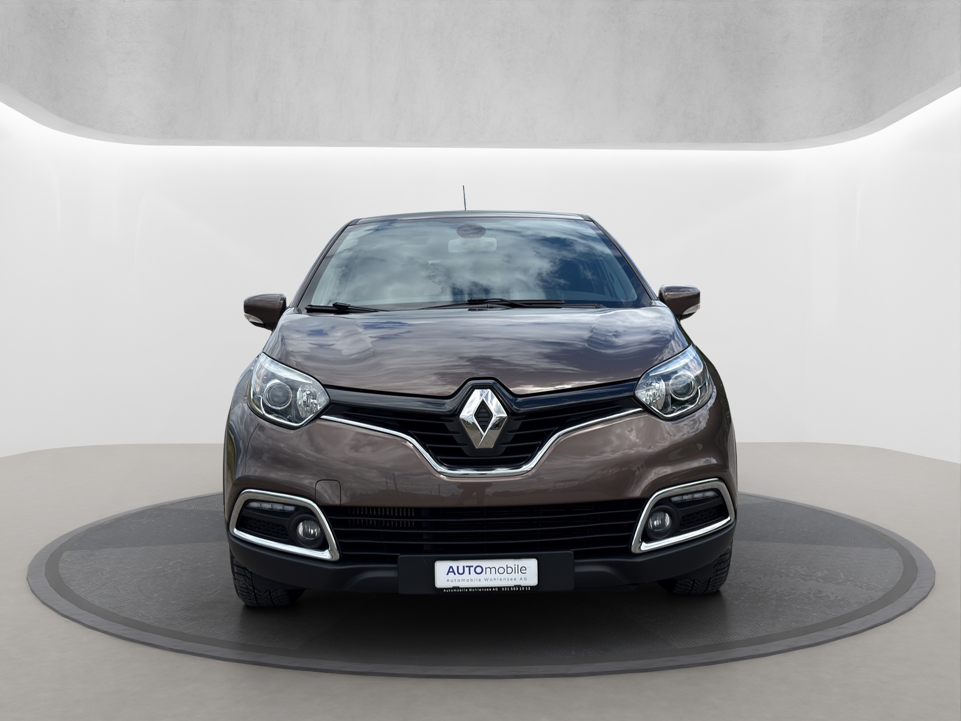 RENAULT Captur 1.2 T 16V Privilège EDC-showroom-element-2