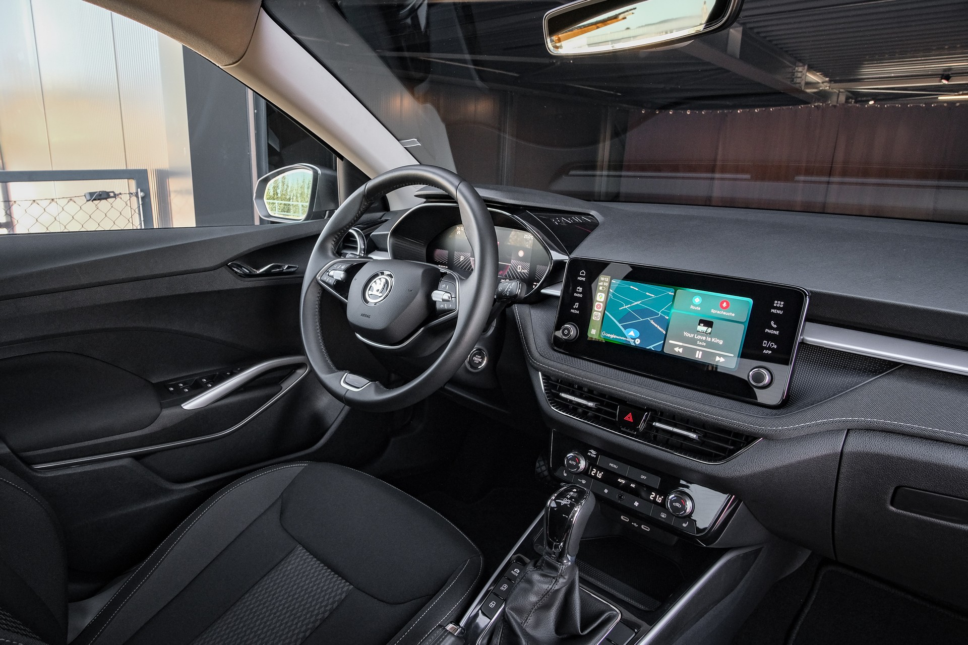 SKODA Fabia 1.0 TSI Top Selection DSG-image-13