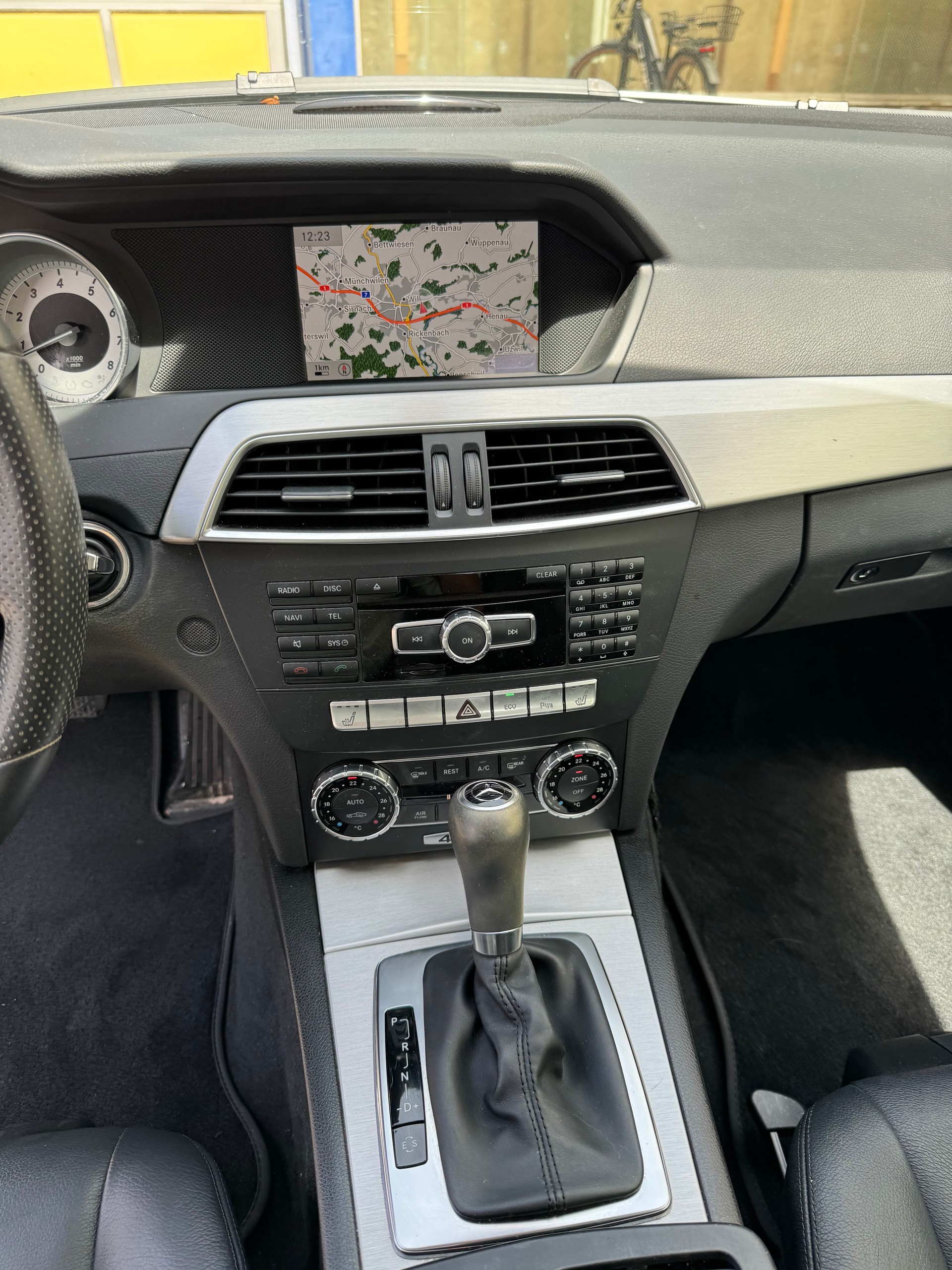 MERCEDES-BENZ C 350 Avantgarde 4Matic 7G-Tronic-image-11
