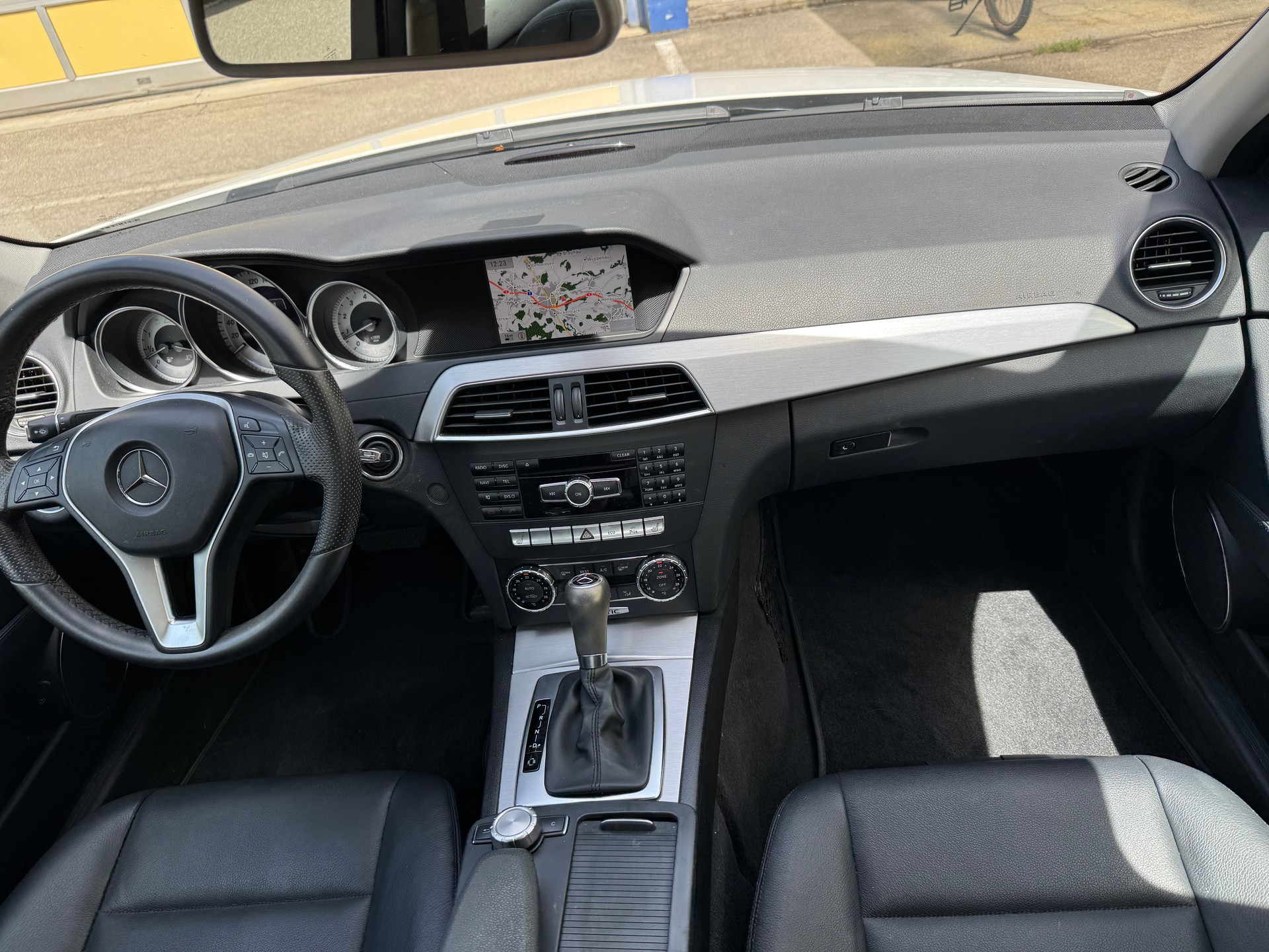 MERCEDES-BENZ C 350 Avantgarde 4Matic 7G-Tronic-image-10