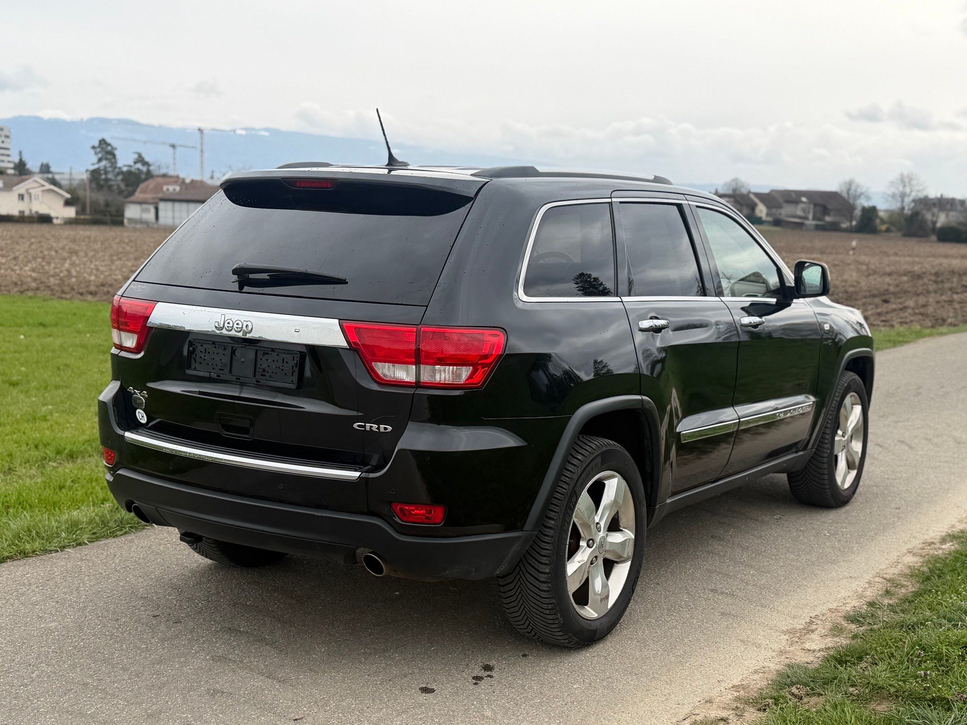 JEEP Grand Cherokee 3.0 CRD Overland Automatic-image-9