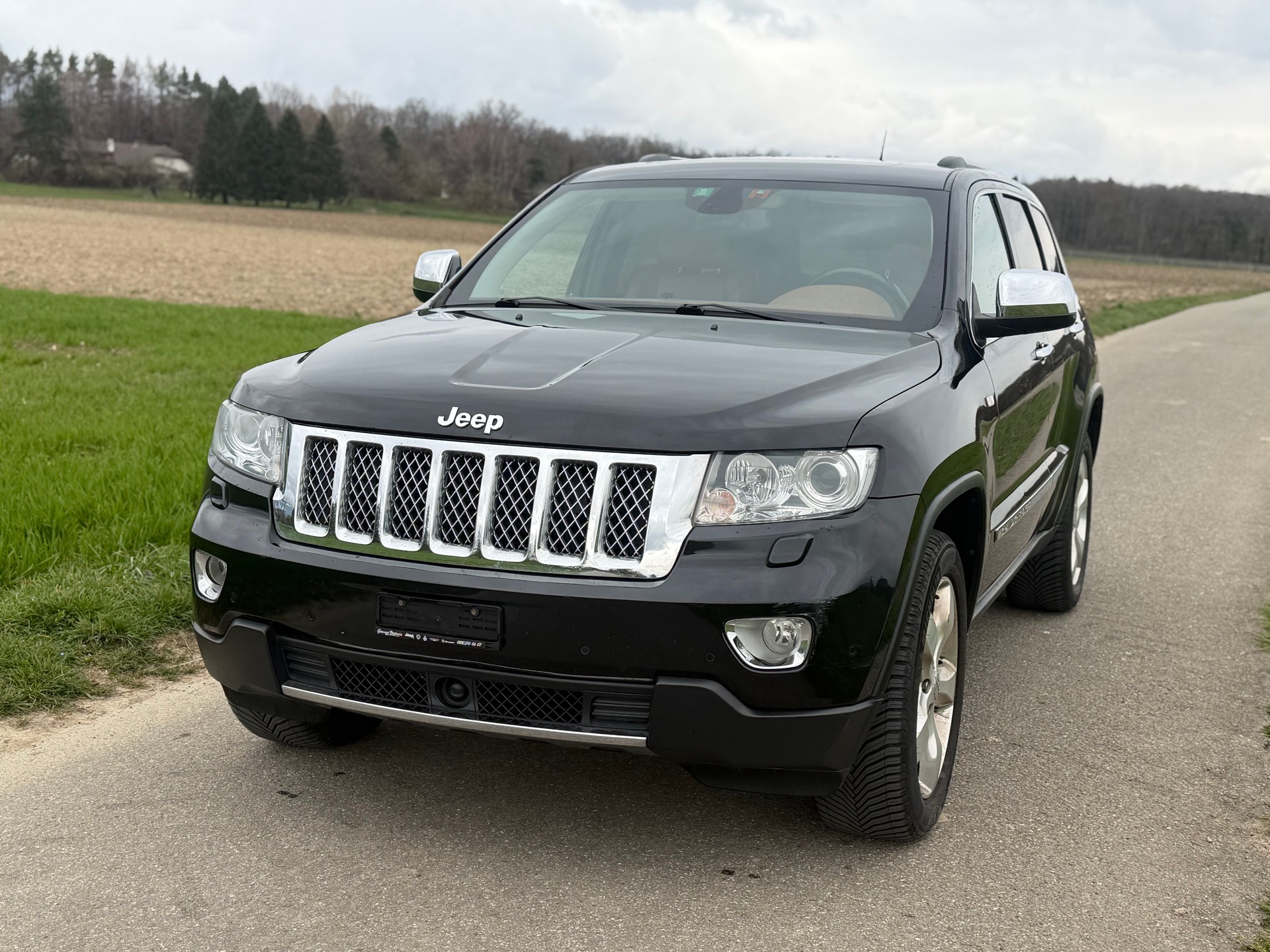 JEEP Grand Cherokee 3.0 CRD Overland Automatic-image-10