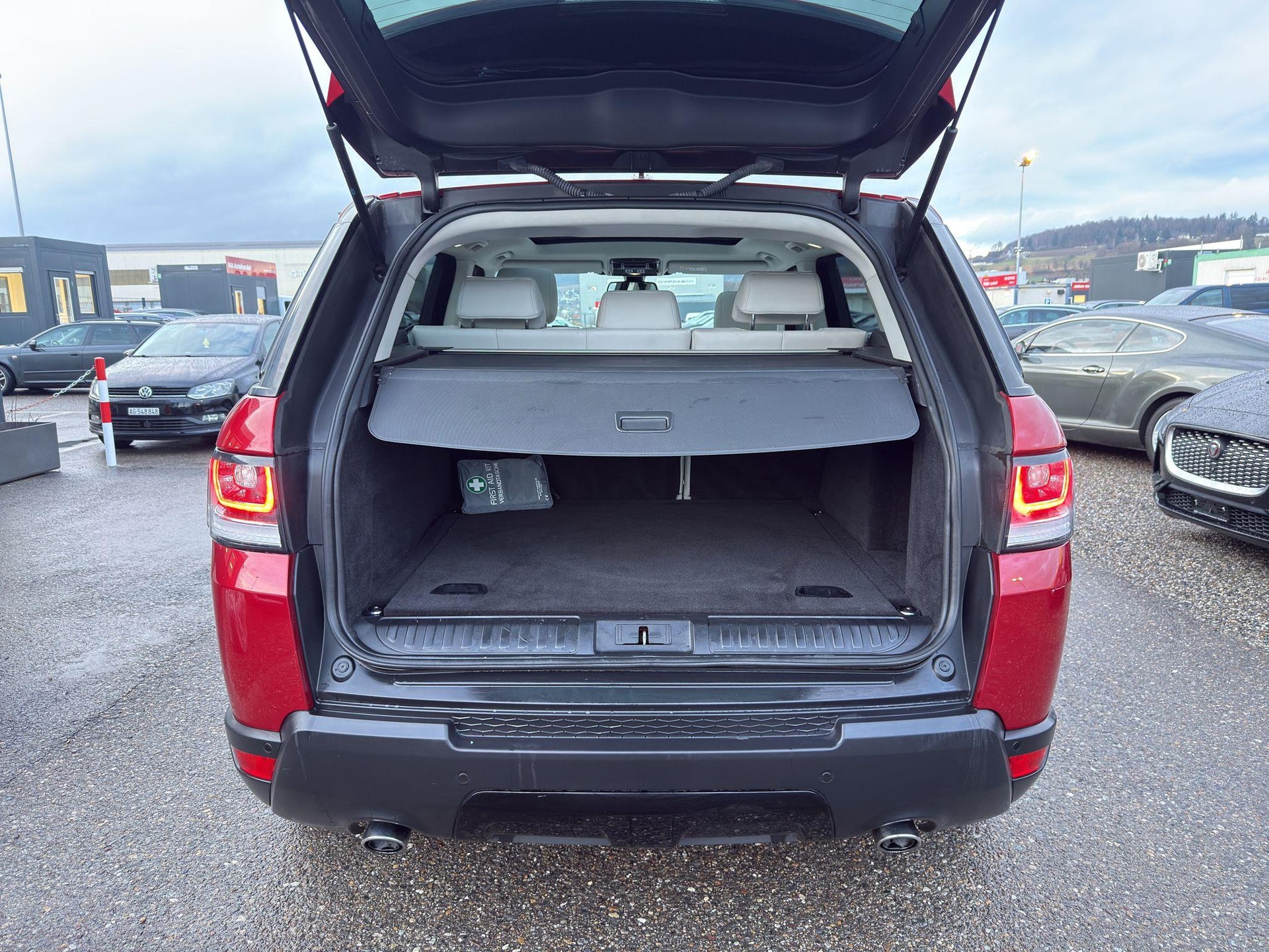 LAND ROVER Range Rover Sport 3.0 TDV6 SE-image-6