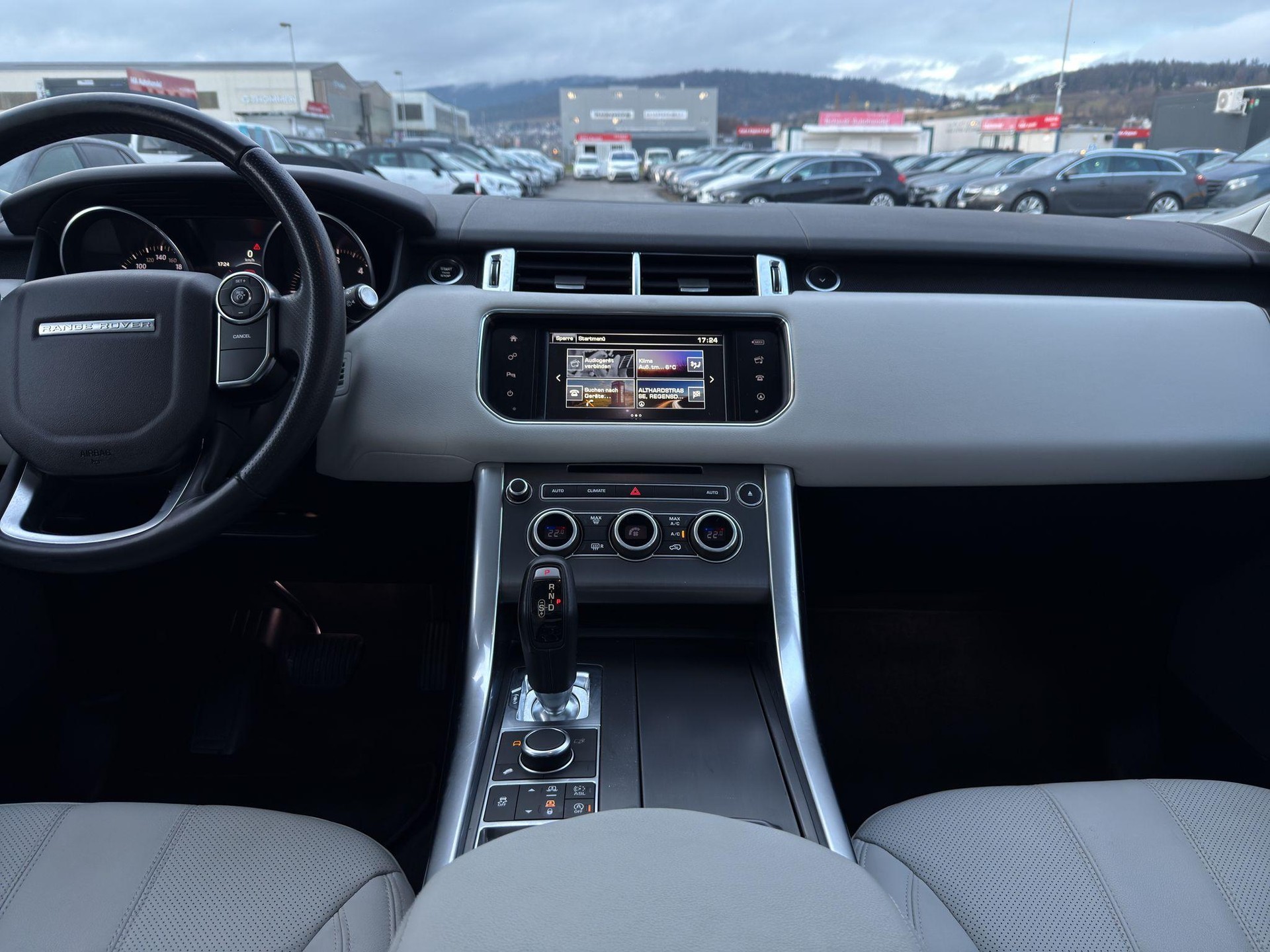 LAND ROVER Range Rover Sport 3.0 TDV6 SE-image-13