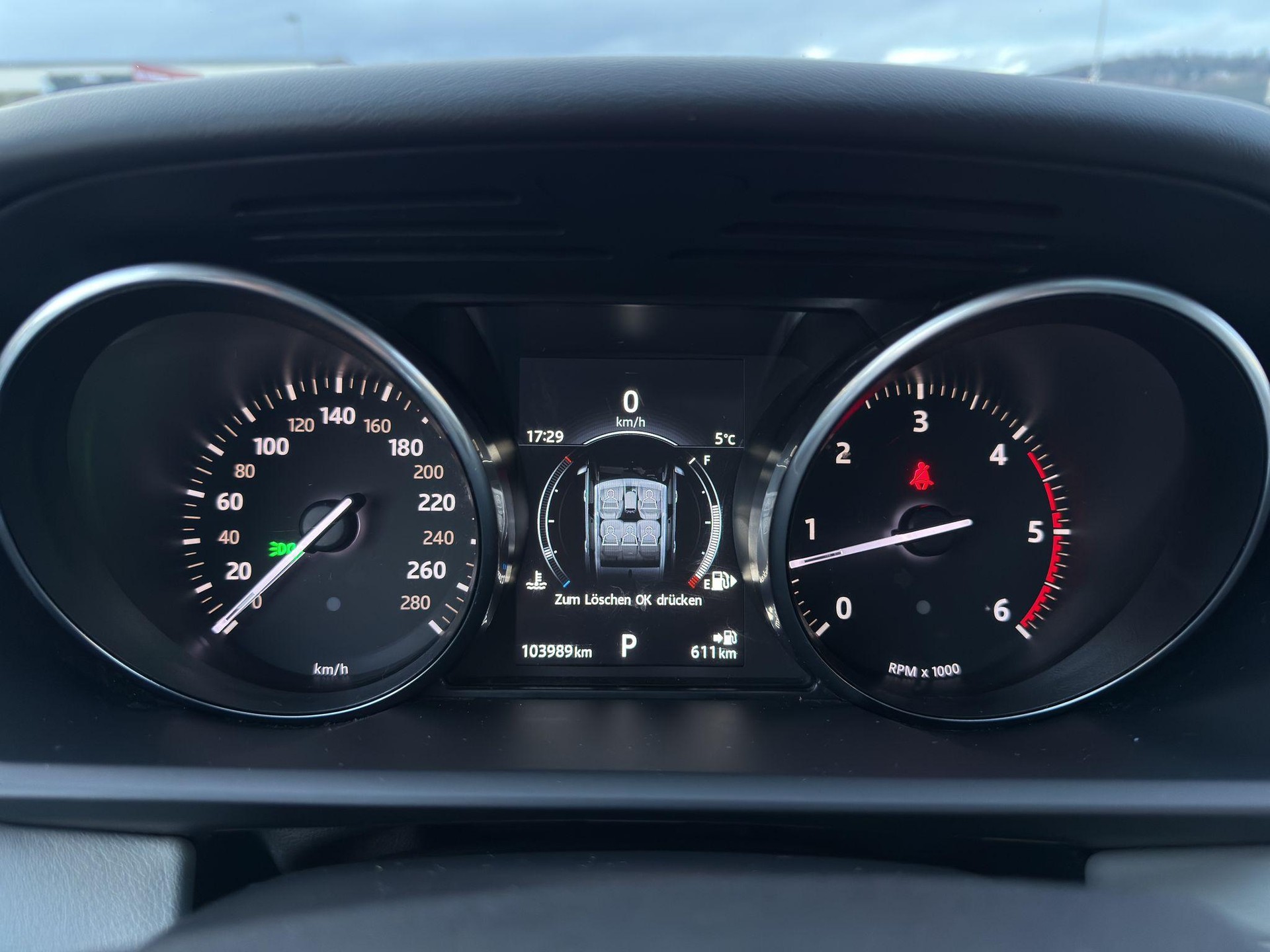 LAND ROVER Range Rover Sport 3.0 TDV6 SE-image-16