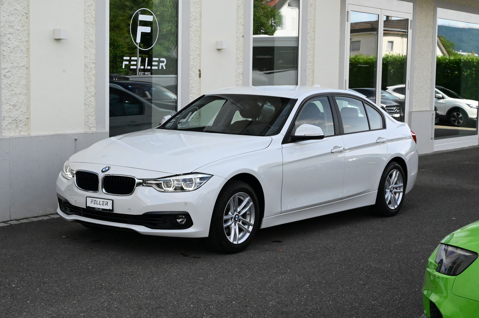 BMW 320i Steptronic-image-0