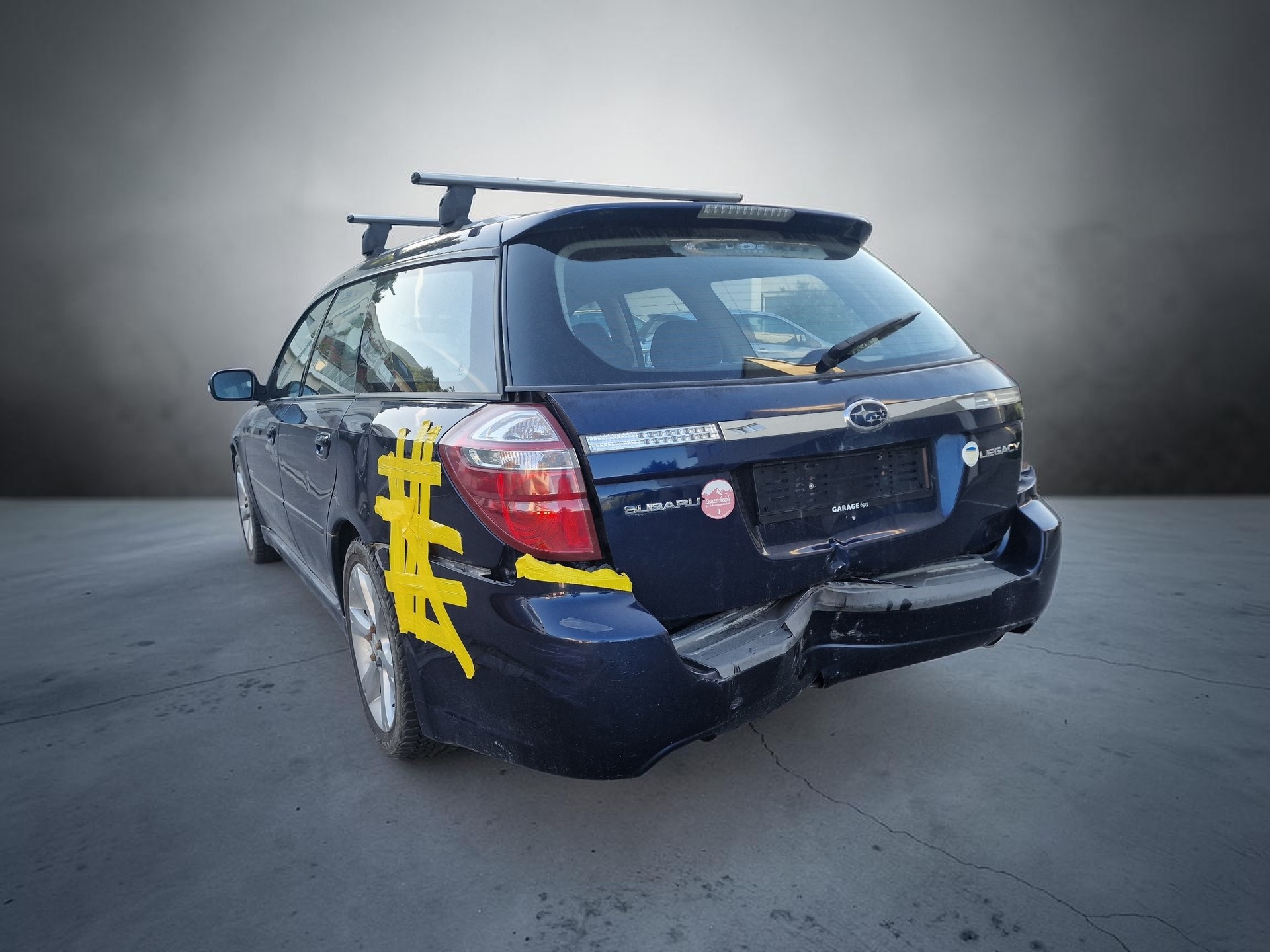 SUBARU Legacy 2.0R AWD Comfort Heckschaden-showroom-element-1