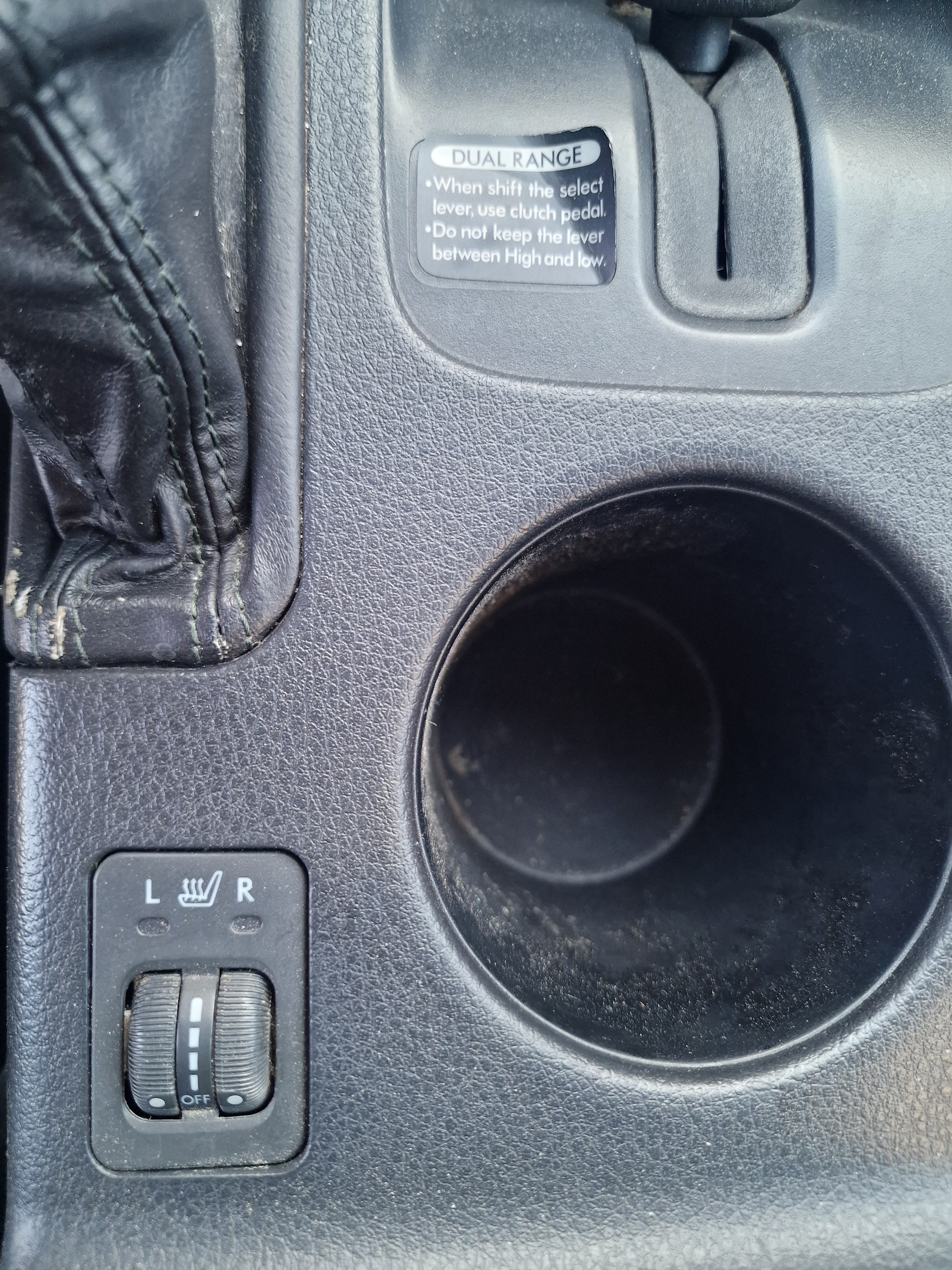 SUBARU Legacy 2.0R AWD Comfort Heckschaden-image-10