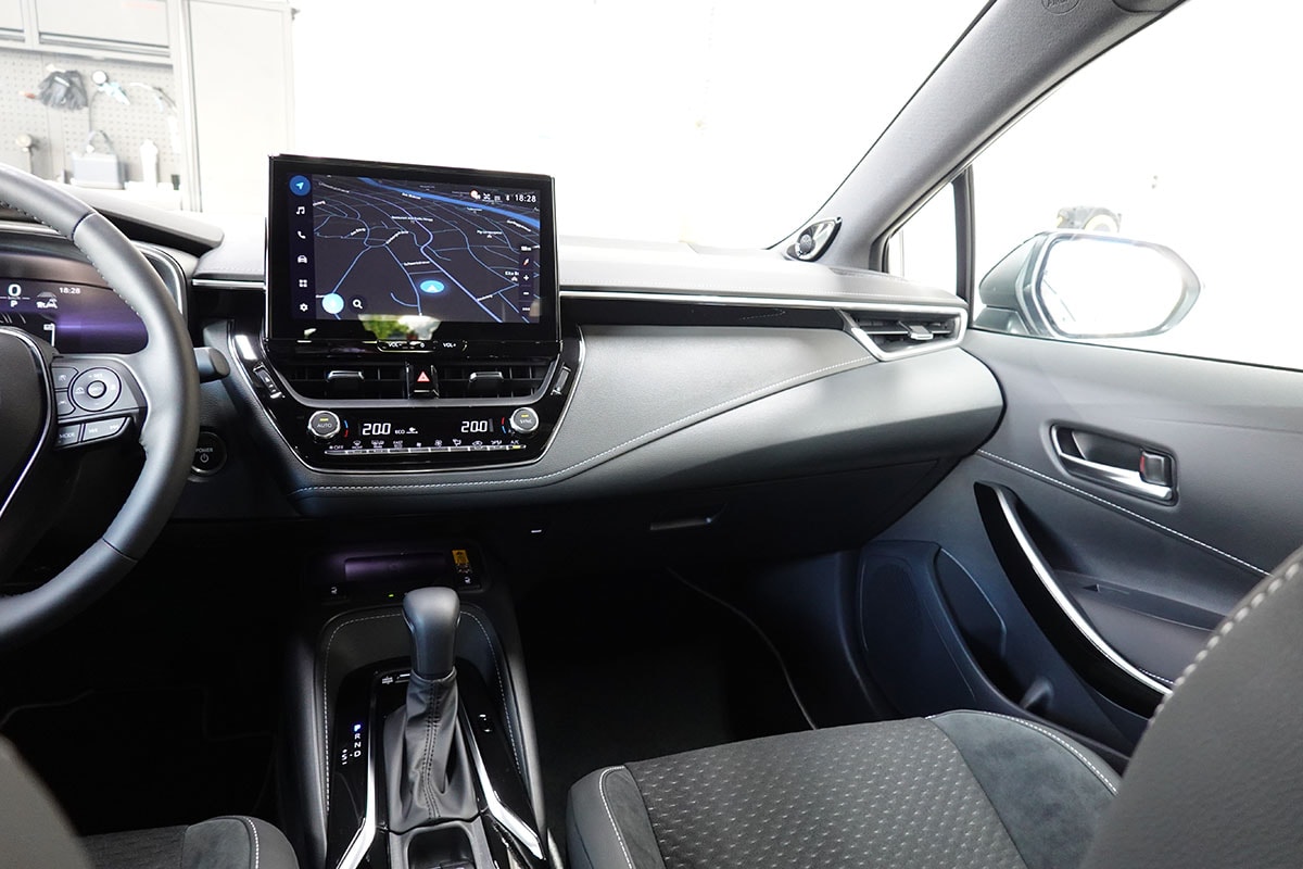 TOYOTA Corolla Touring Sports 2.0 HSD Premium e-CVT-image-10