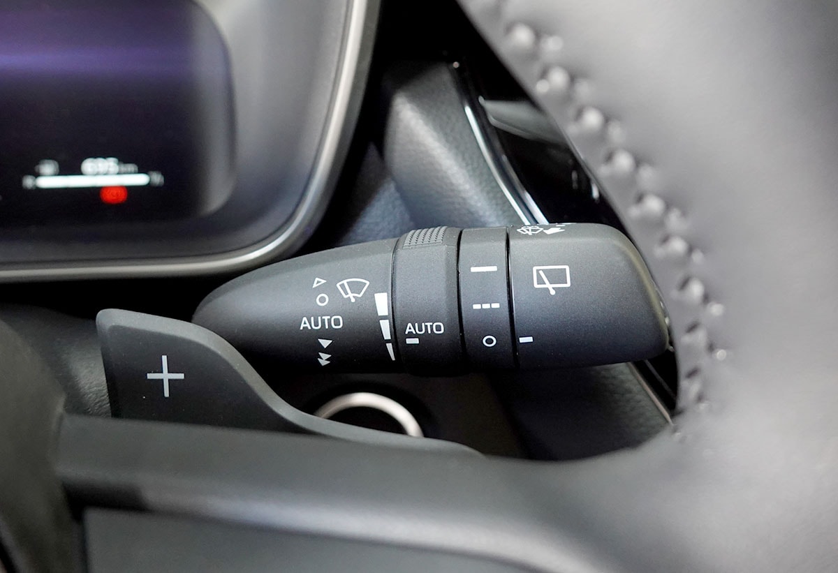 TOYOTA Corolla Touring Sports 2.0 HSD Premium e-CVT-image-14
