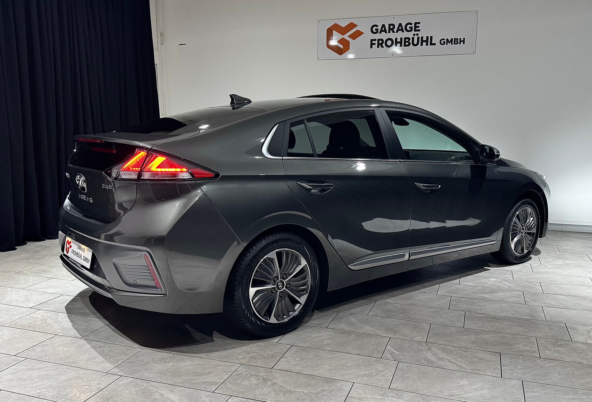 HYUNDAI Ioniq 1.6 GDi HEV Amplia DCT | 1.Hand |-image-5