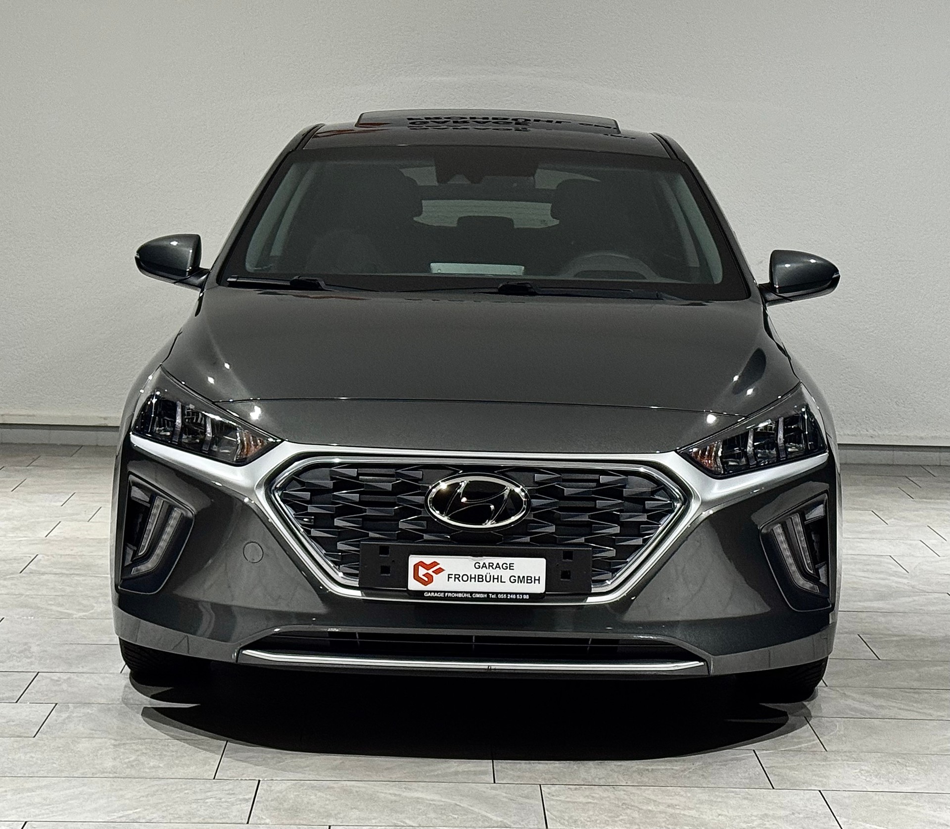 HYUNDAI Ioniq 1.6 GDi HEV Amplia DCT | 1.Hand |-showroom-element-1
