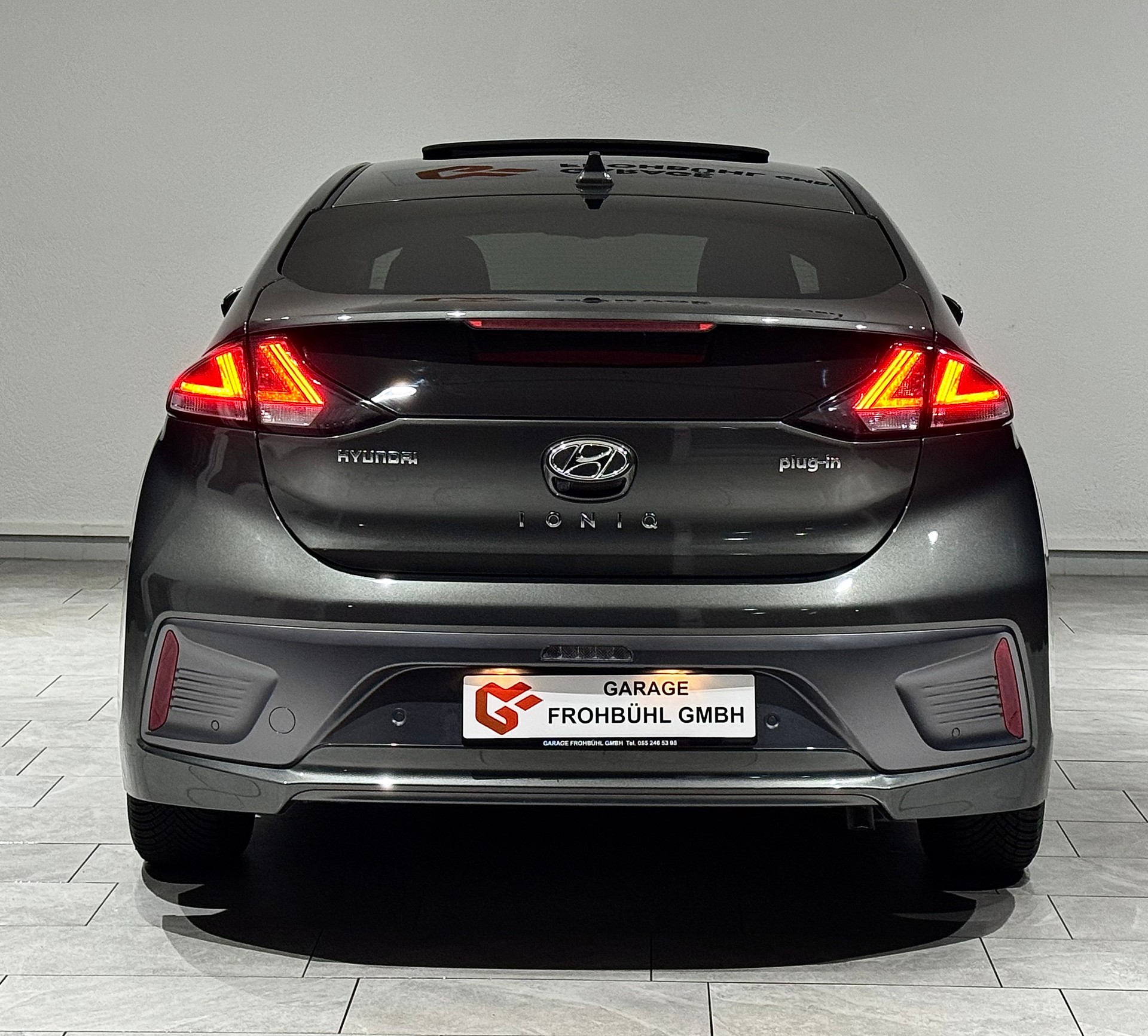 HYUNDAI Ioniq 1.6 GDi HEV Amplia DCT | 1.Hand |-image-4