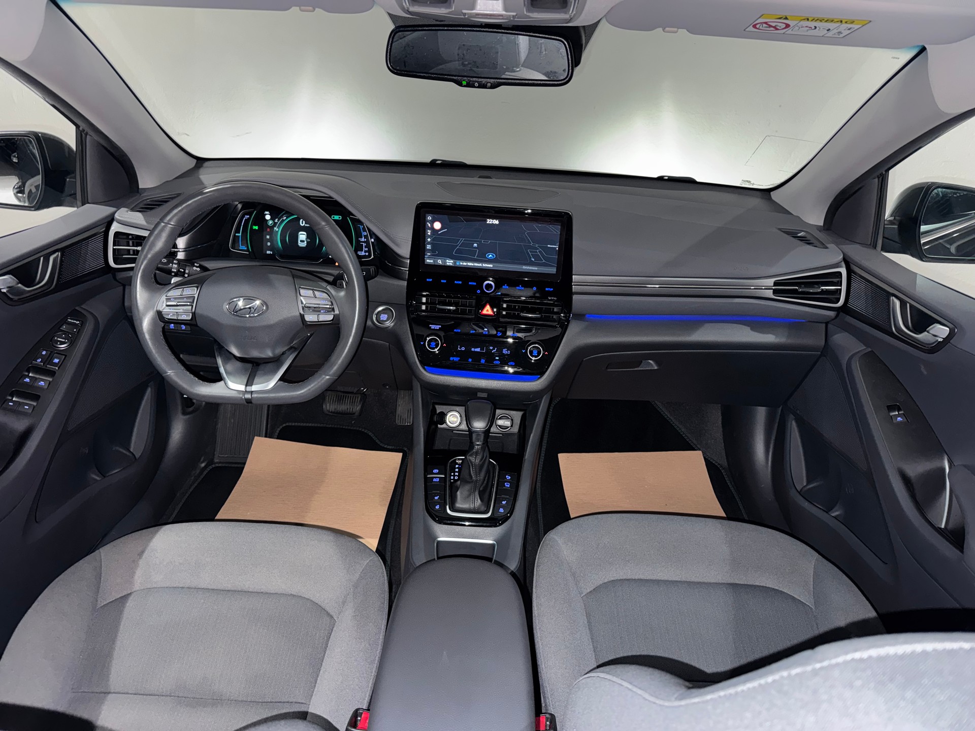 HYUNDAI Ioniq 1.6 GDi HEV Amplia DCT | 1.Hand |-image-13