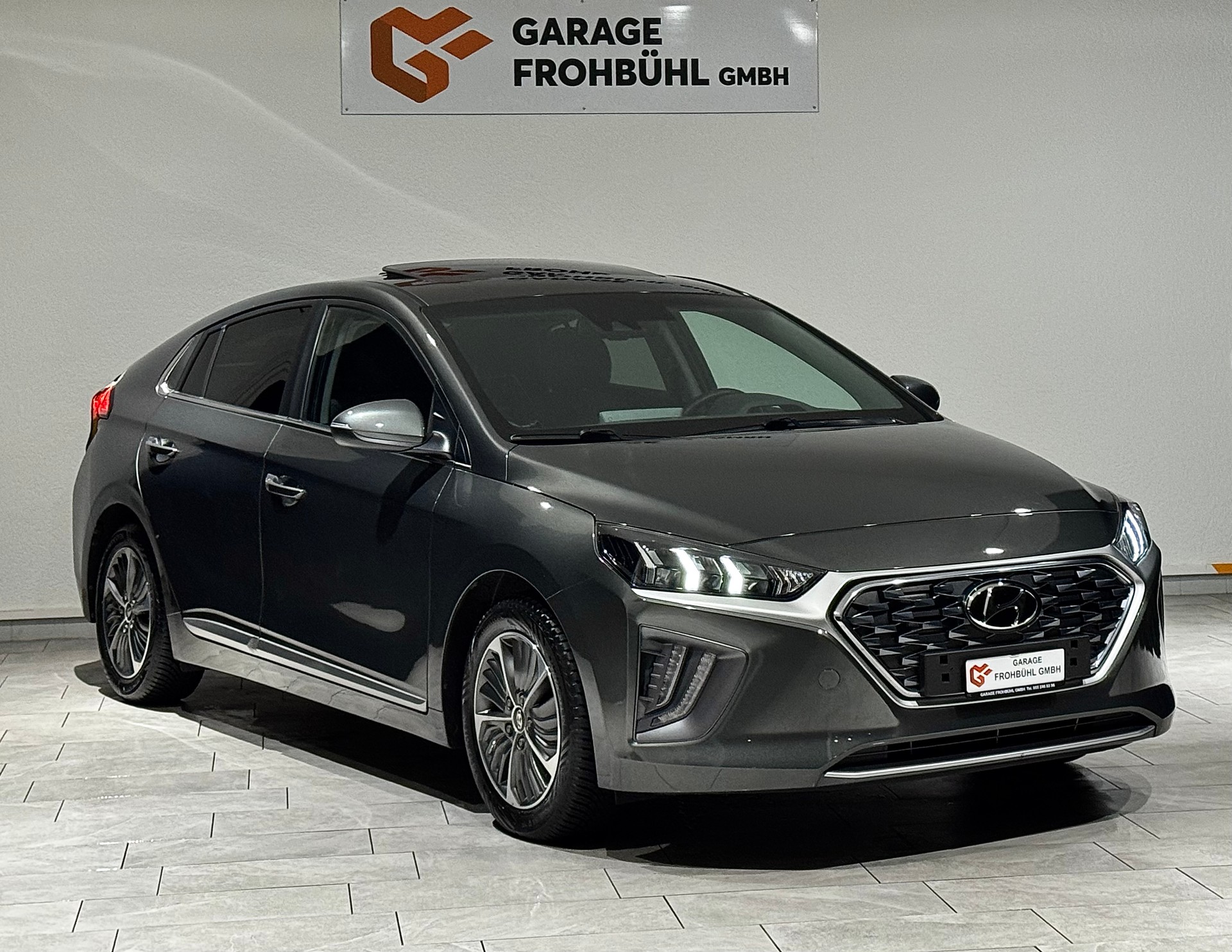 HYUNDAI Ioniq 1.6 GDi HEV Amplia DCT | 1.Hand |-showroom-element-2
