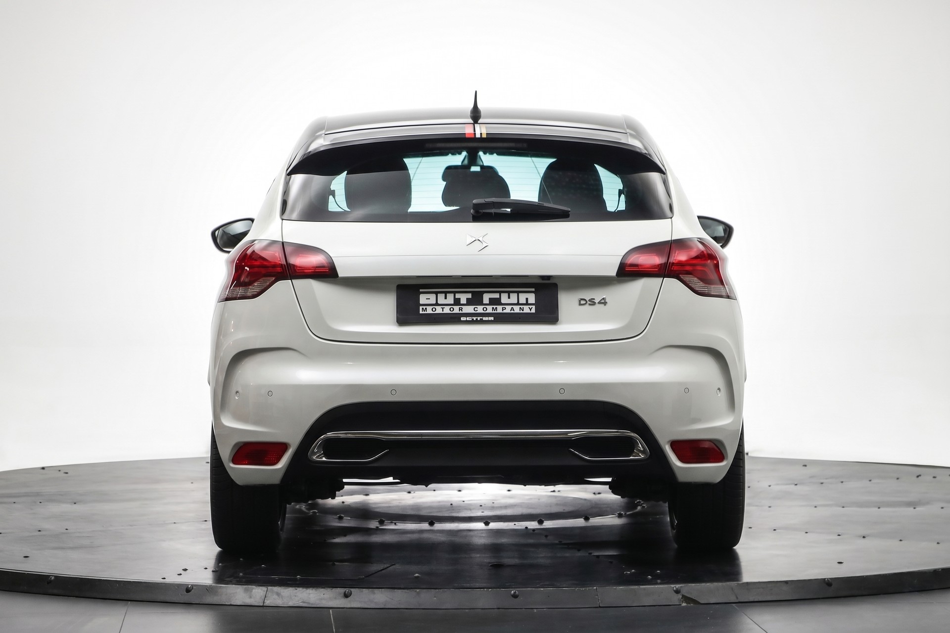 DS AUTOMOBILES DS 4 1.6 THP Performance Line Automatic-showroom-element-2
