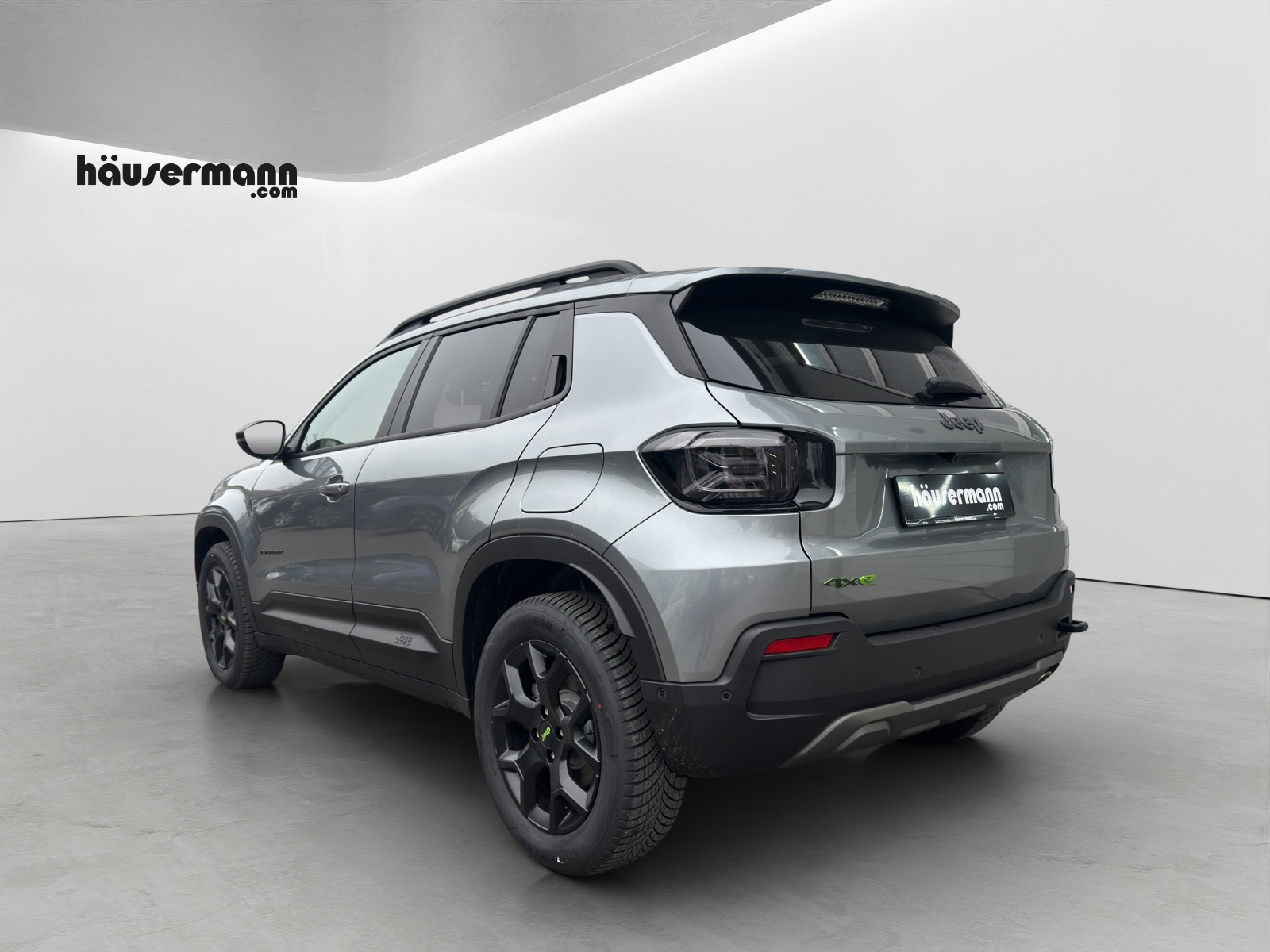 JEEP Avenger 1.2 MHEV Overland 4xe-showroom-element-3