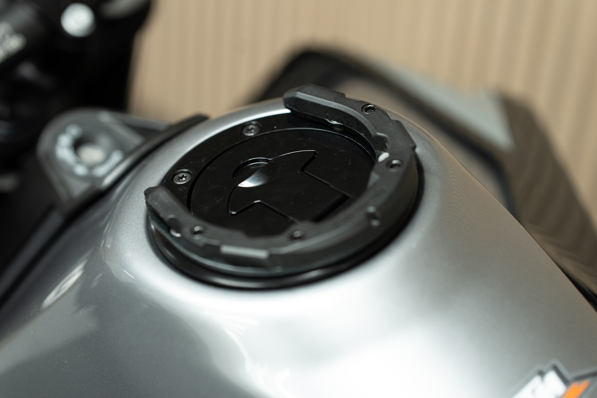 KTM 790 Duke-showroom-element-2