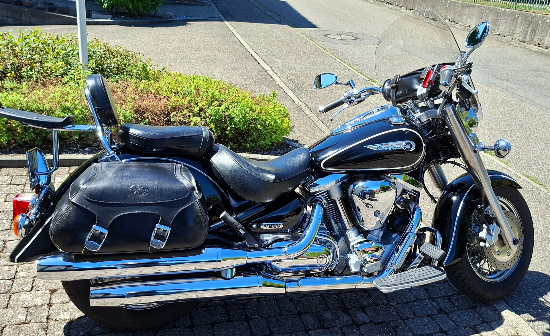 YAMAHA XV 1600-image-2