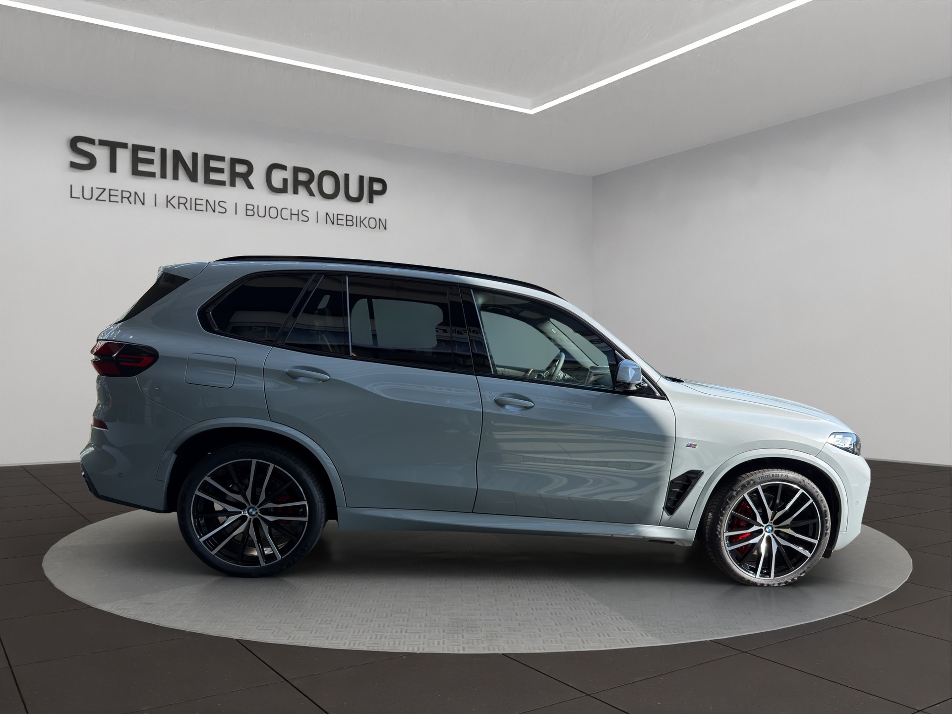 BMW X5 xDrive 48V 30d M Sport Pro Steptronic-showroom-element-3