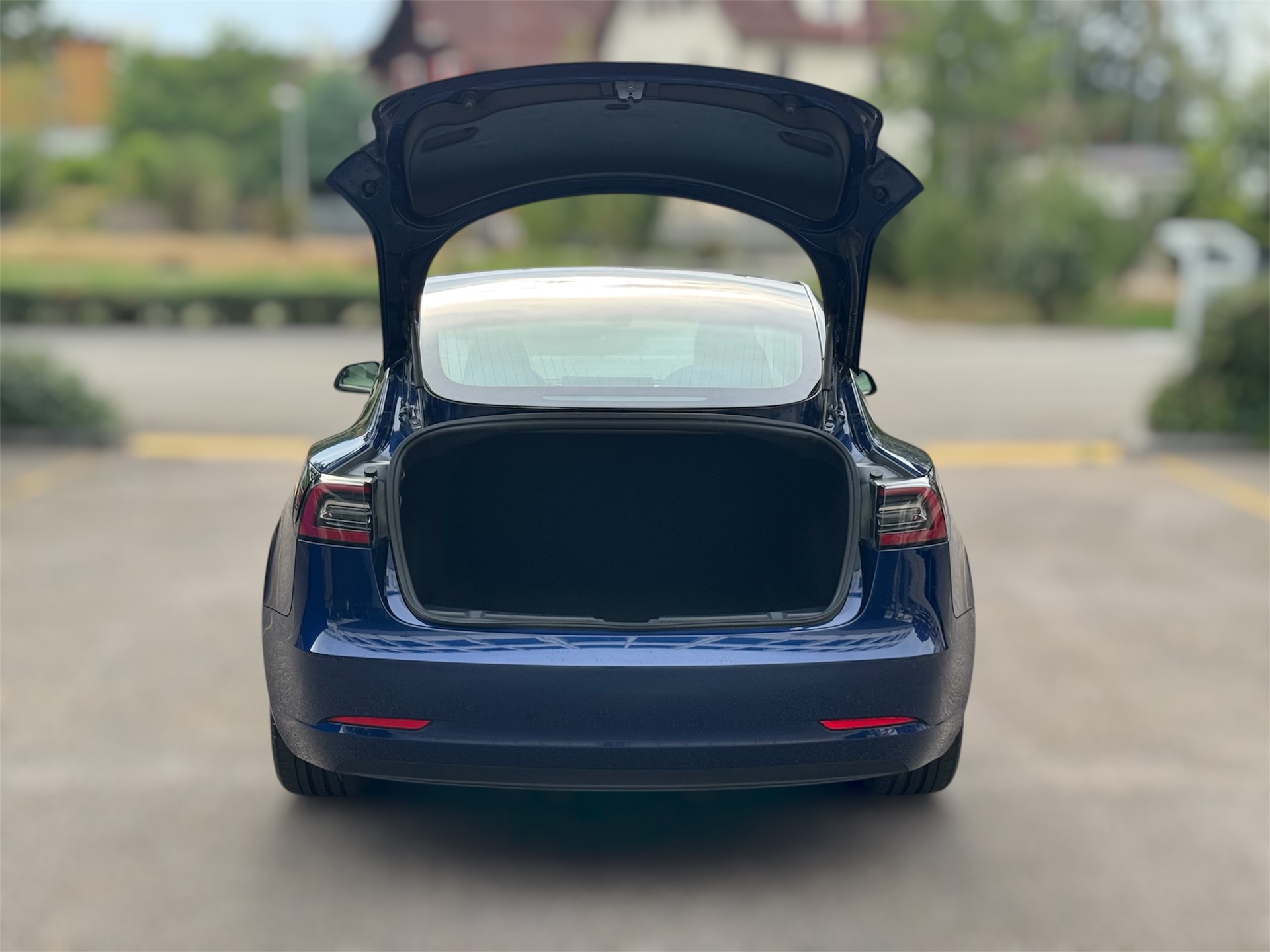 TESLA Model 3 Long Range Dual Motor AWD-image-5