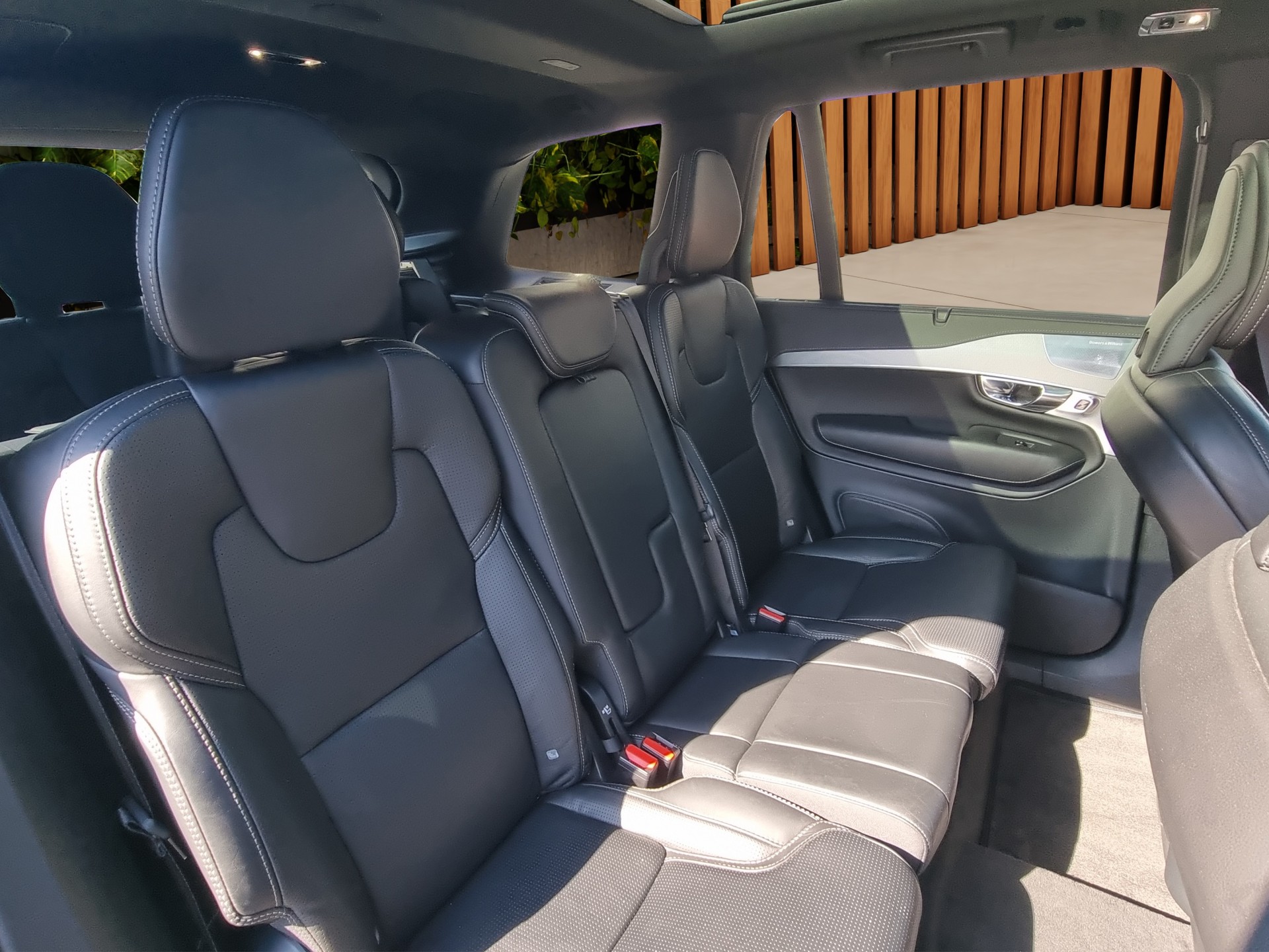 VOLVO XC90 2.0 D5 Inscription 7P. AWD-image-12