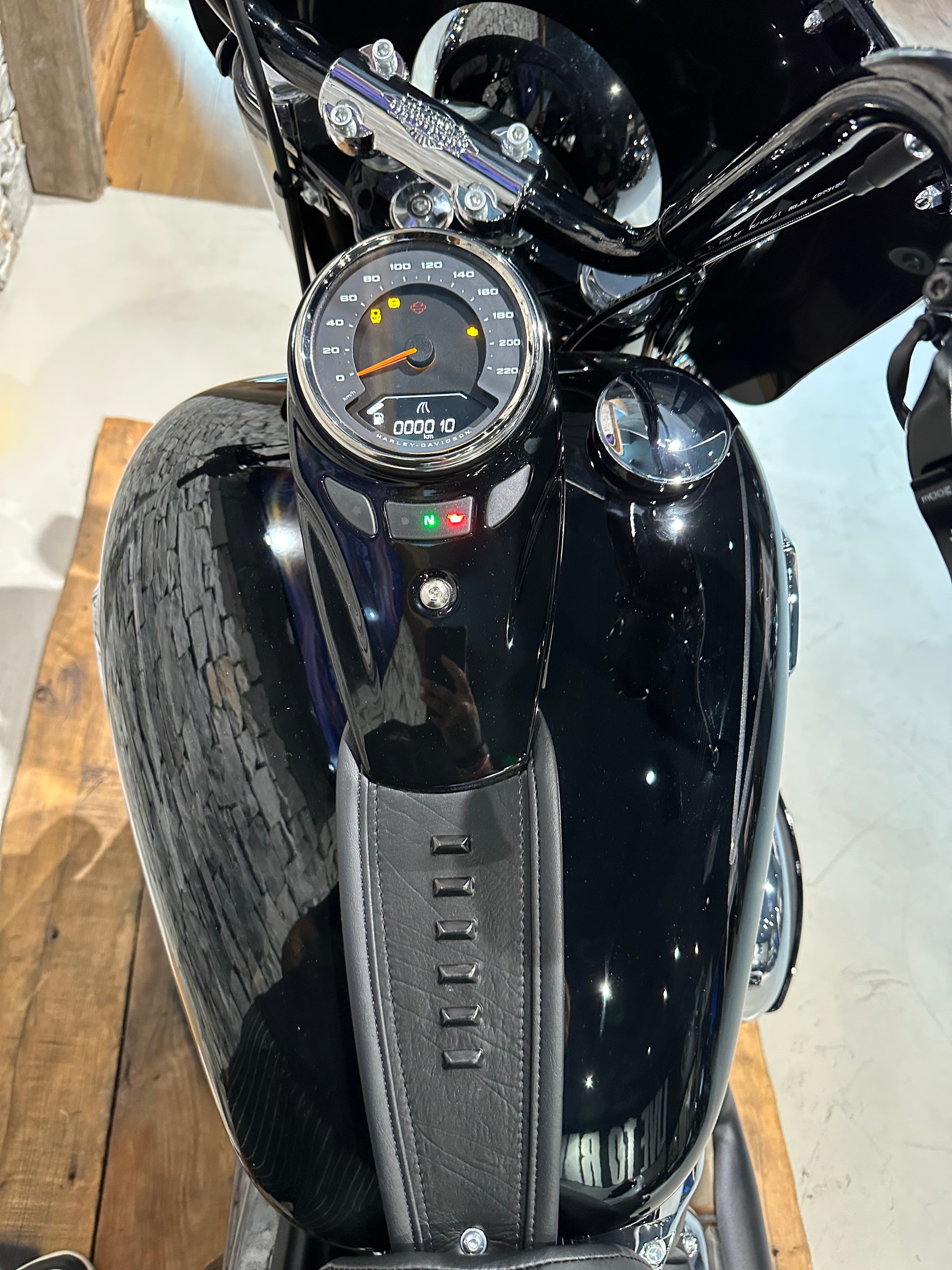 HARLEY-DAVIDSON FLHC Heritage Classic 117ci-image-10