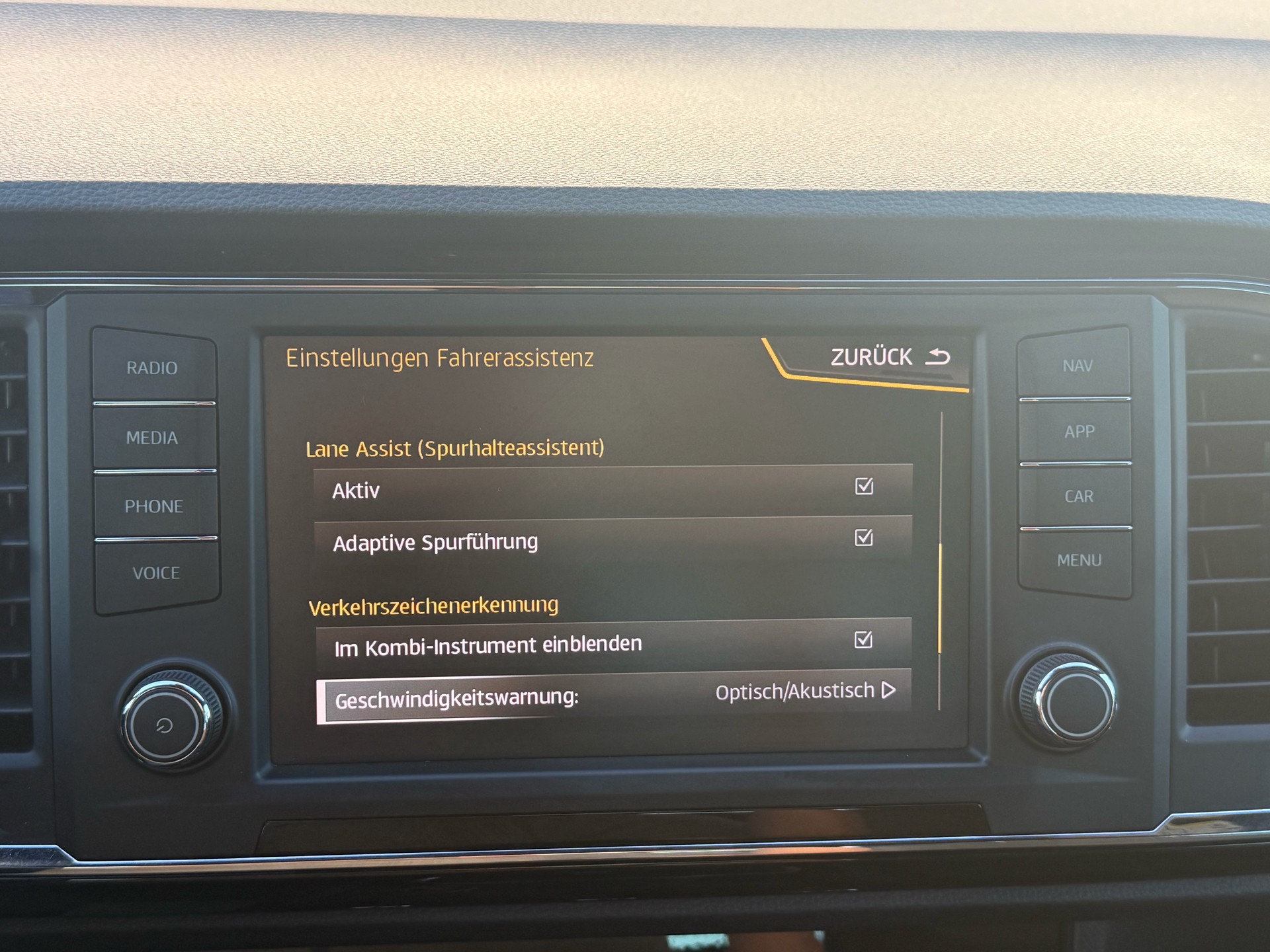 SEAT Ateca 2.0 TSI FR 4Drive DSG-image-22