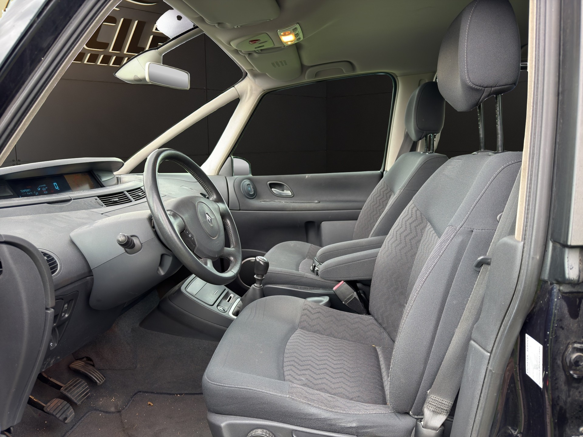 RENAULT Espace 2.0 dCi Dynamique-image-8