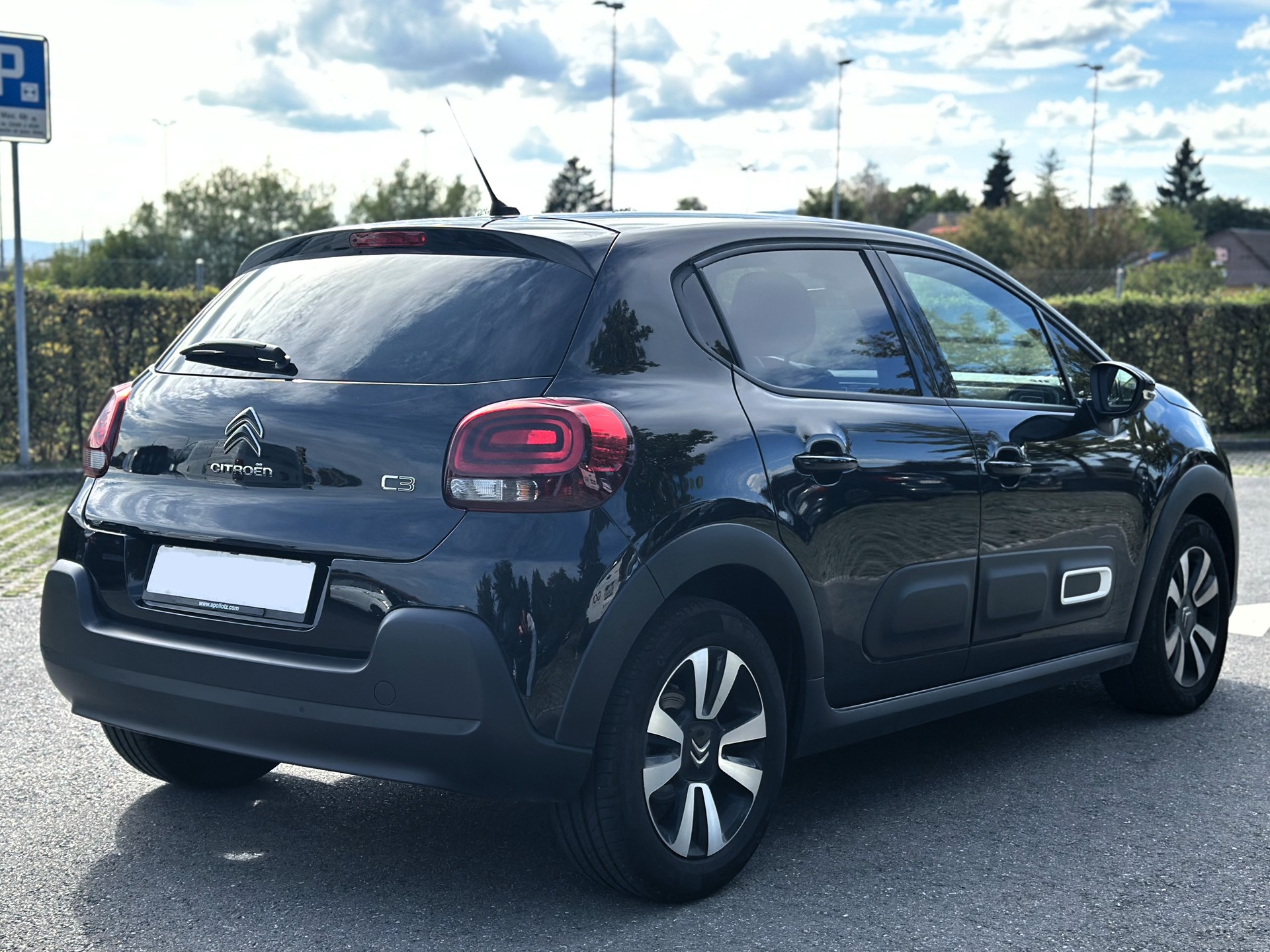 CITROEN C3 1.2i PureTech Elle EAT6-showroom-element-3