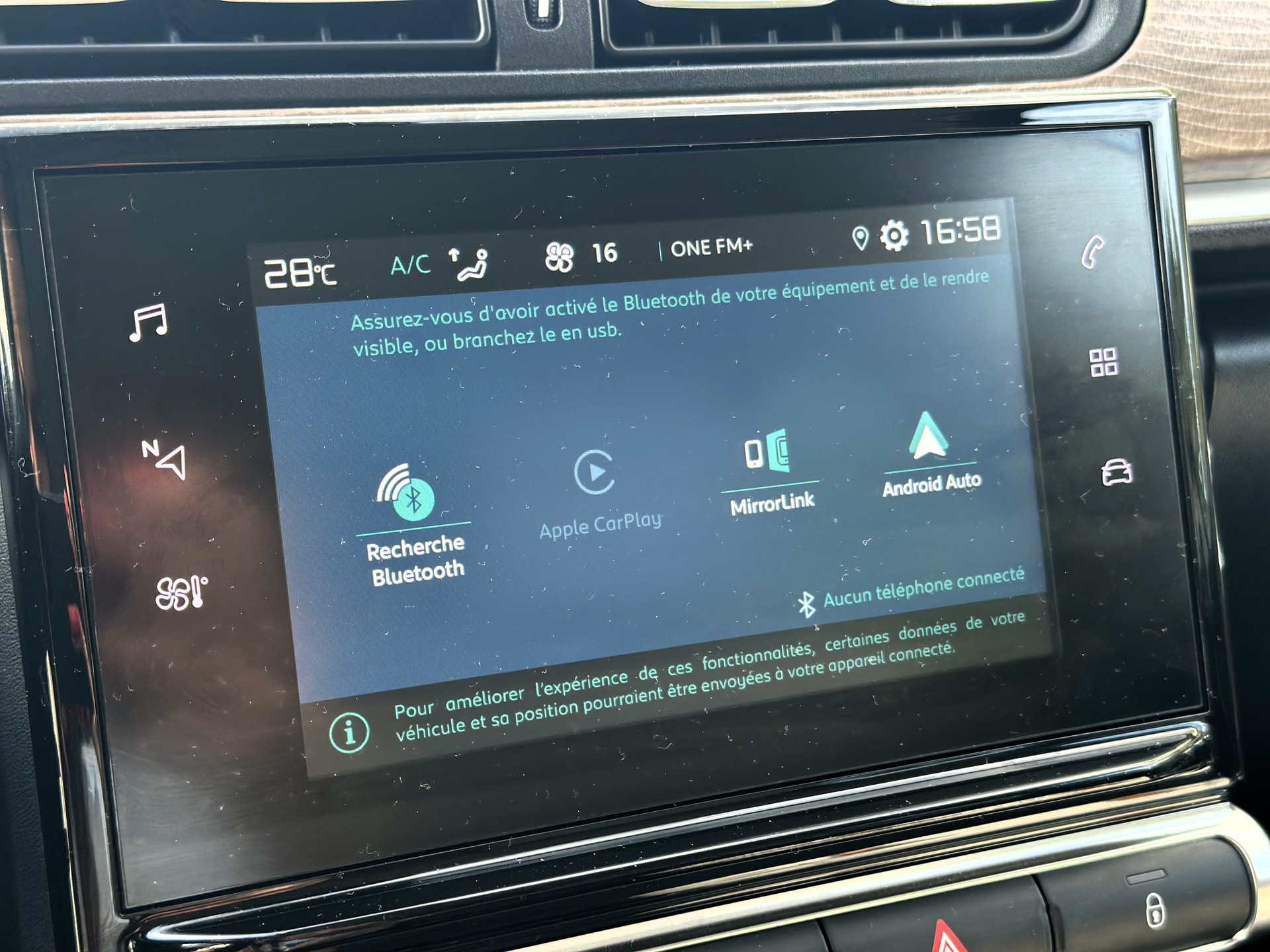 CITROEN C3 1.2i PureTech Elle EAT6-image-17
