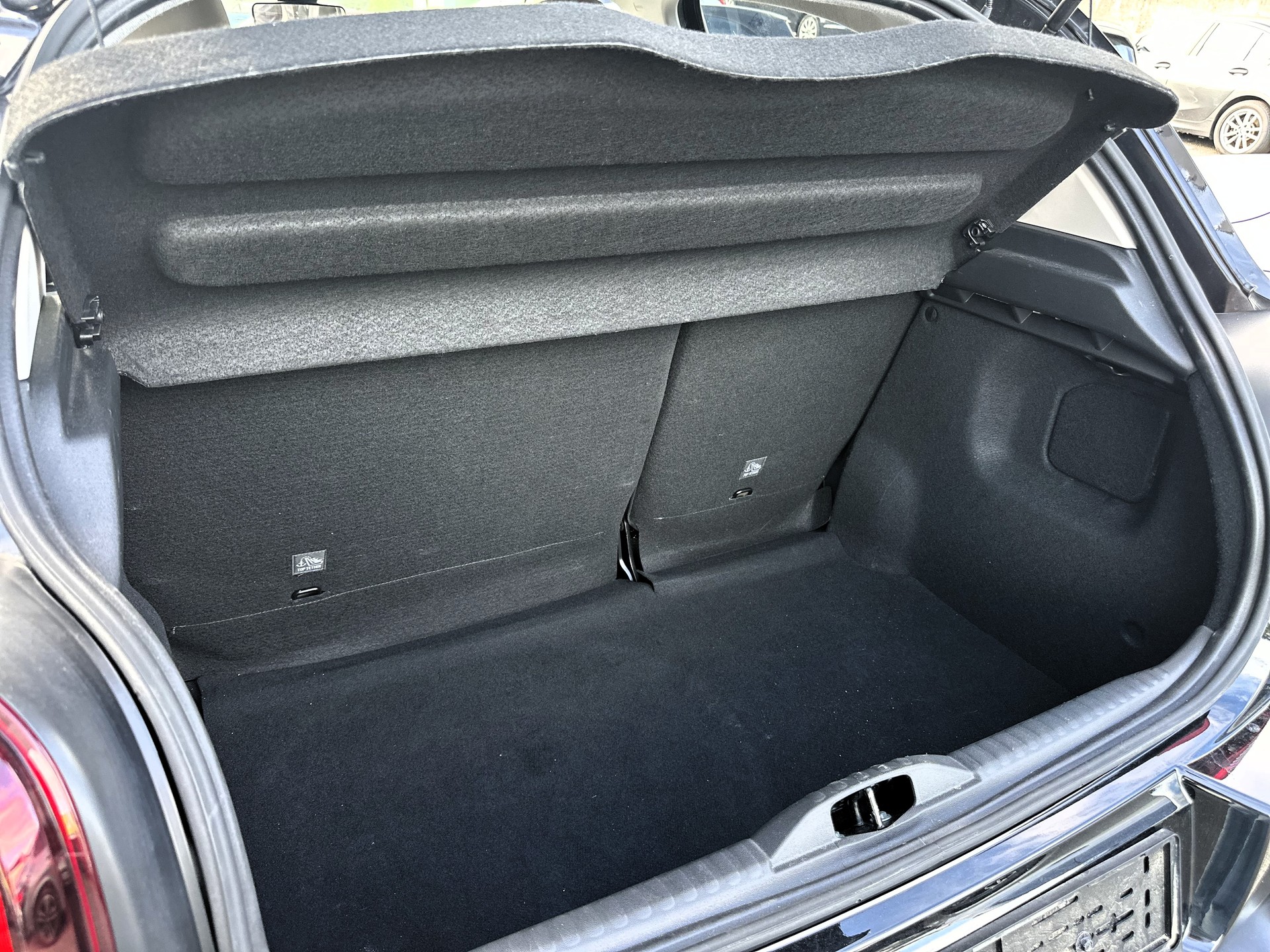 CITROEN C3 1.2i PureTech Elle EAT6-image-20
