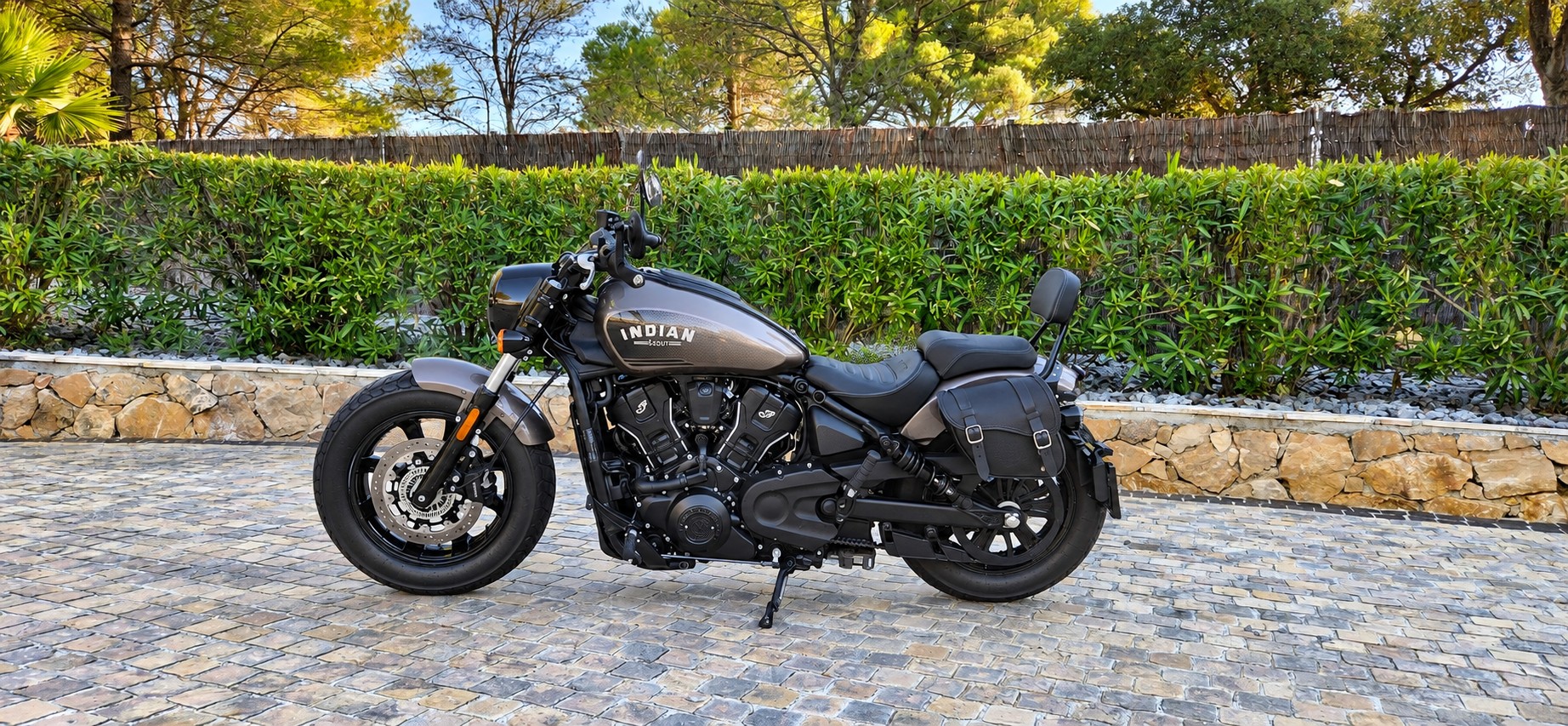 INDIAN Scout Bobber-image-0
