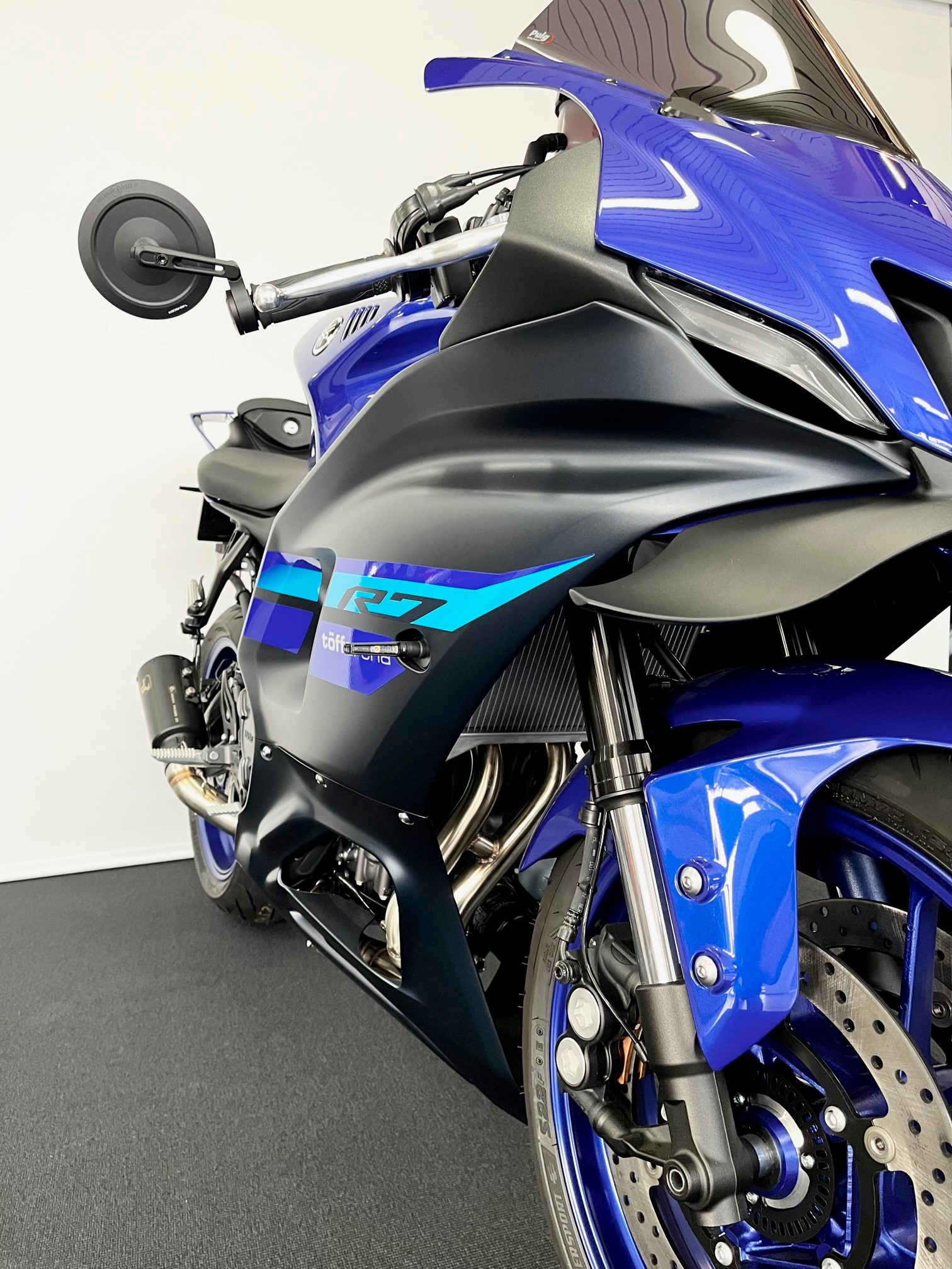 YAMAHA YZF-R7-image-4