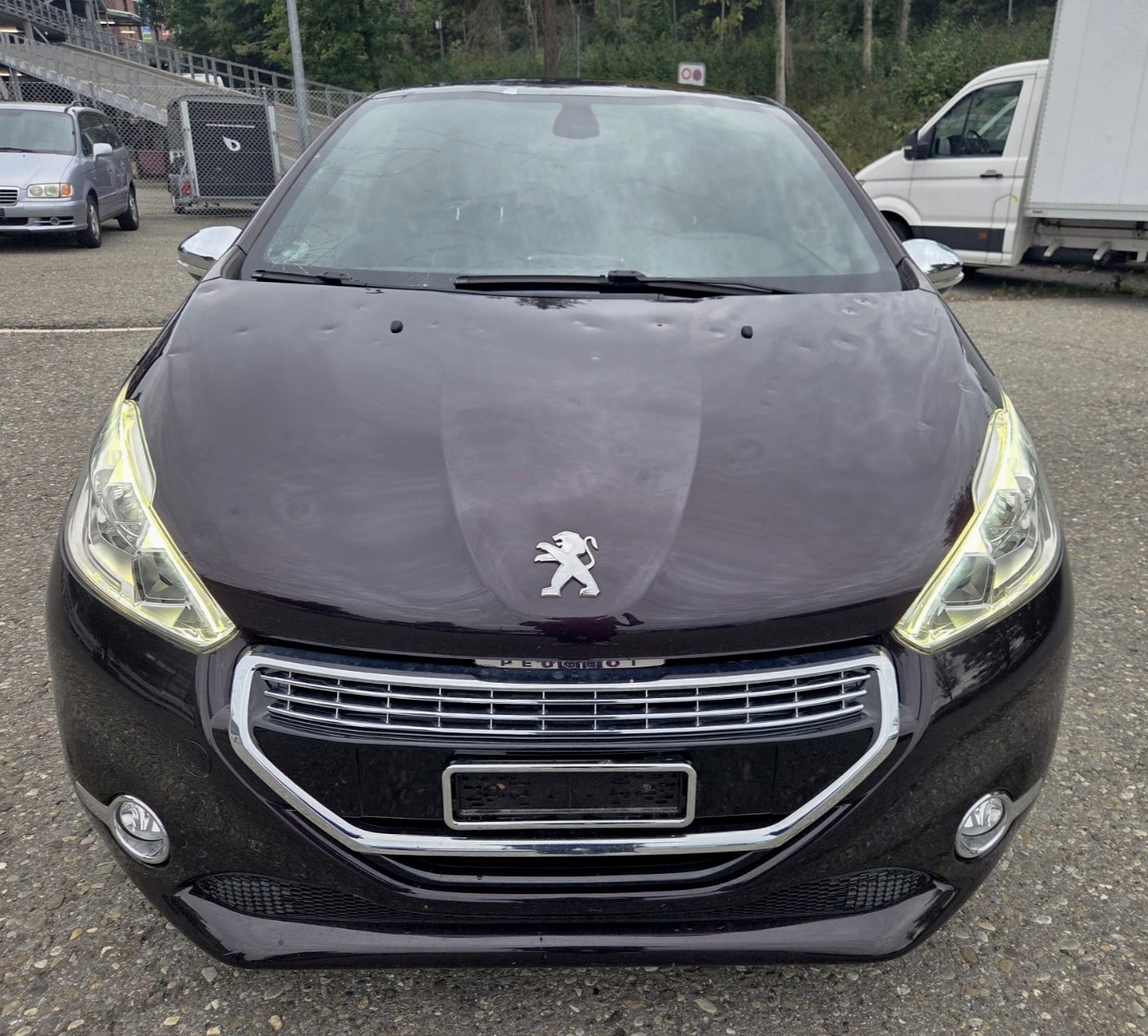PEUGEOT 208 1.6 e-HDI XY