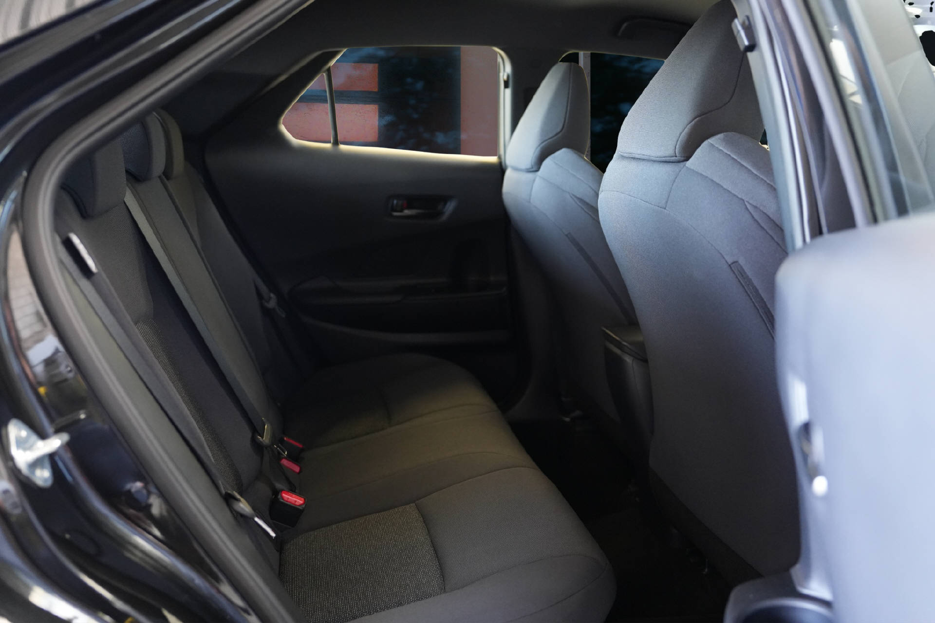 TOYOTA C-HR 1.8 HEV Comfort Gen. 2026-image-8