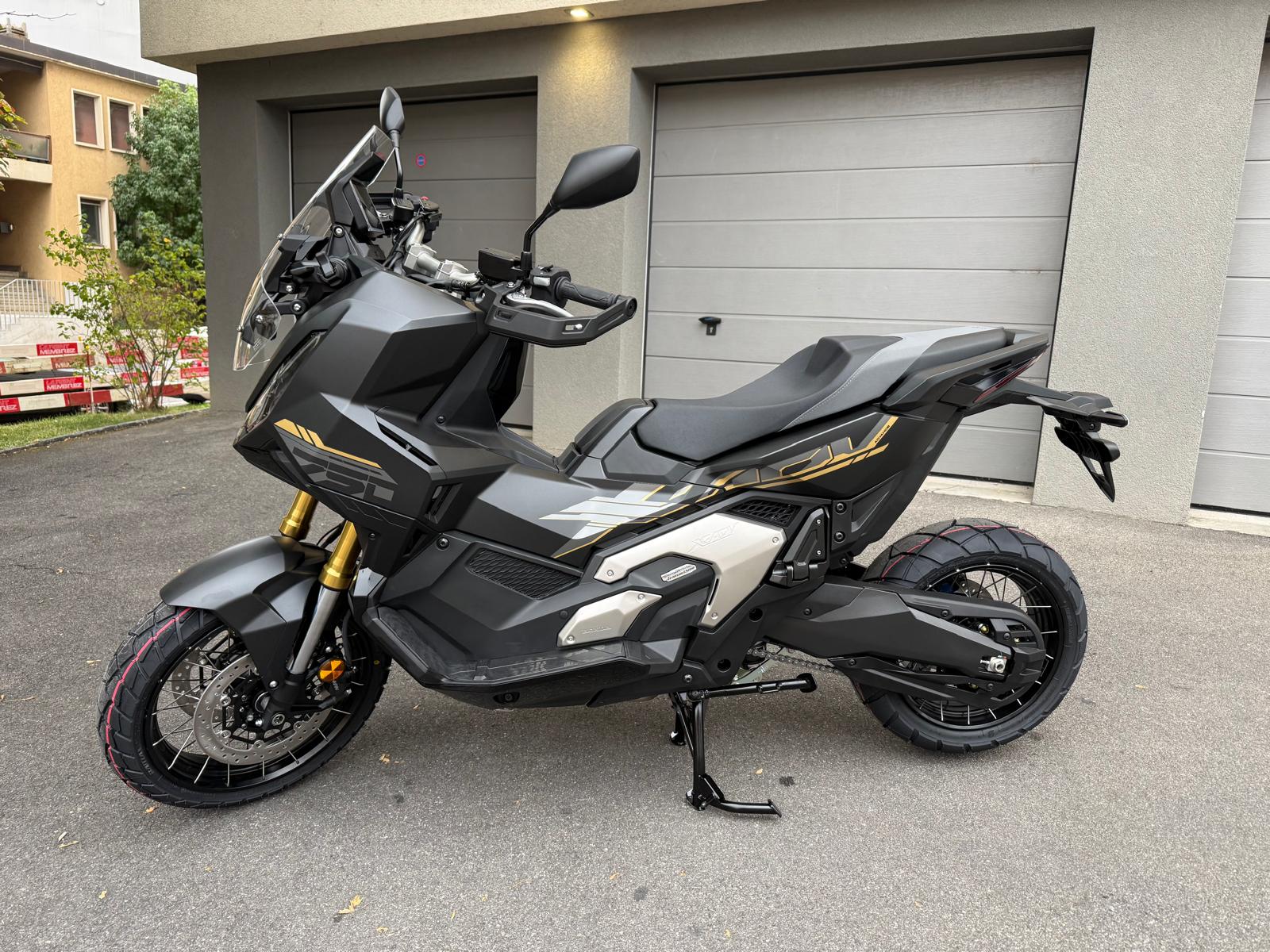 HONDA X-ADV 750 Edition 2027-showroom-element-2