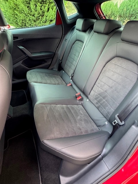 SEAT Ibiza 1.0 EcoTSI DSG Swiss FR-image-21